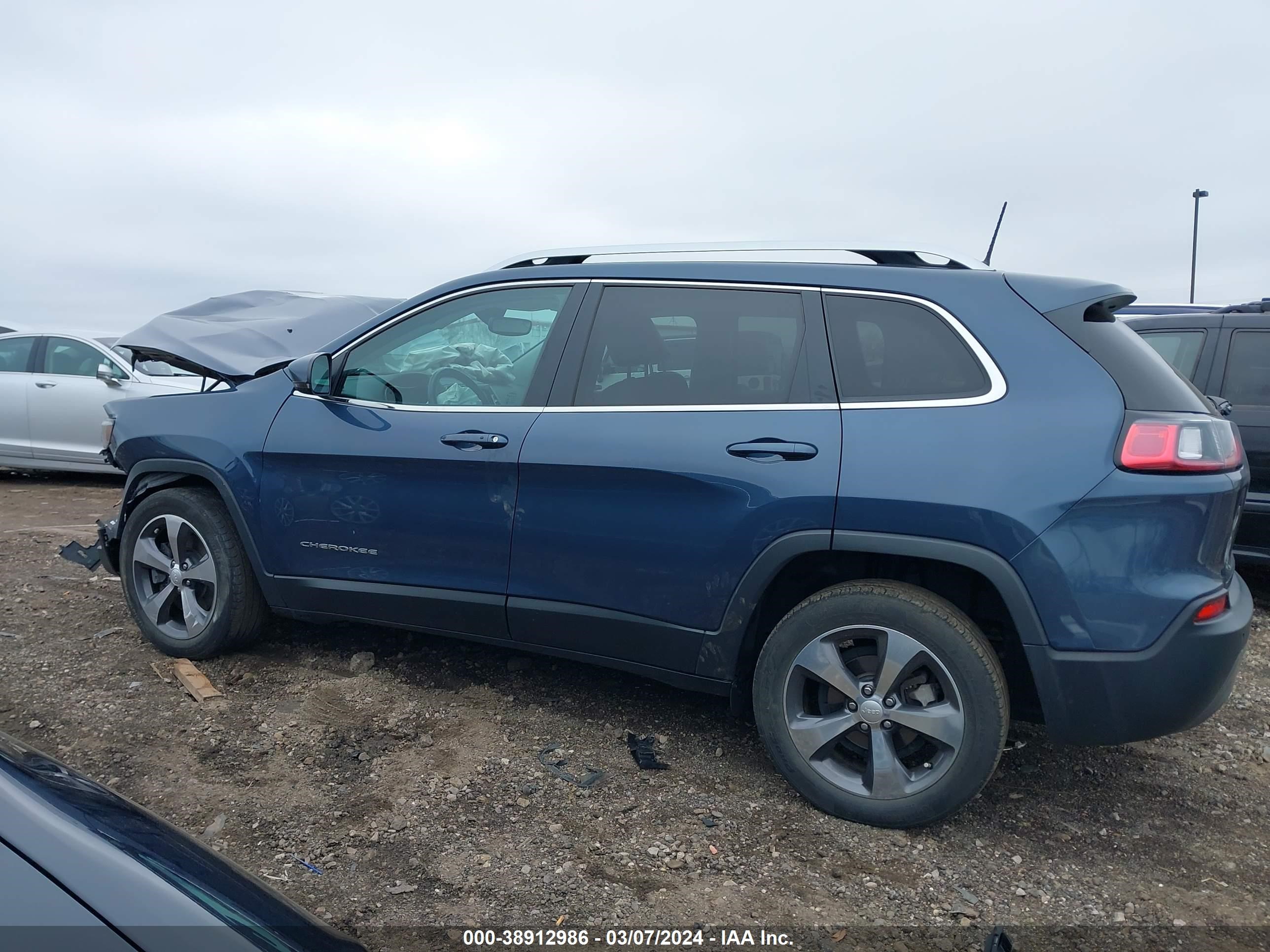 2019 Jeep Cherokee Limited Fwd vin: 1C4PJLDB3KD370279