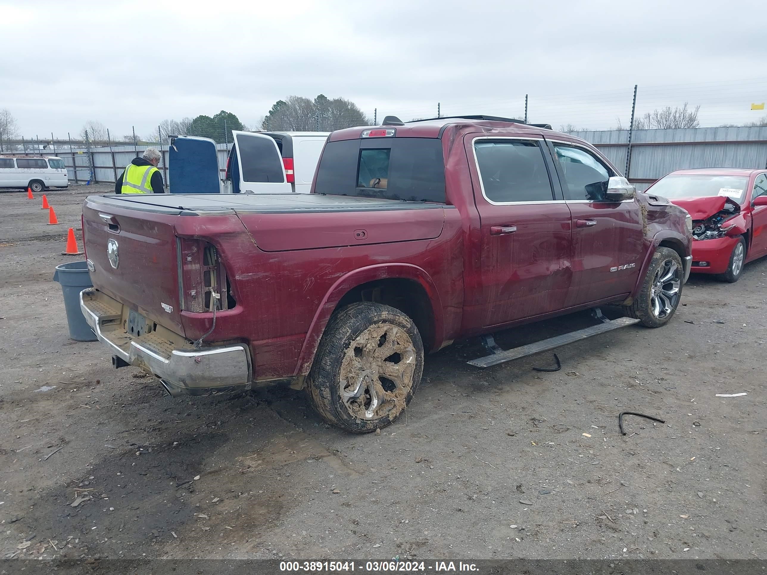 2019 Ram 1500 Longhorn 4X2 5'7 Box vin: 1C6RREKT6KN679075