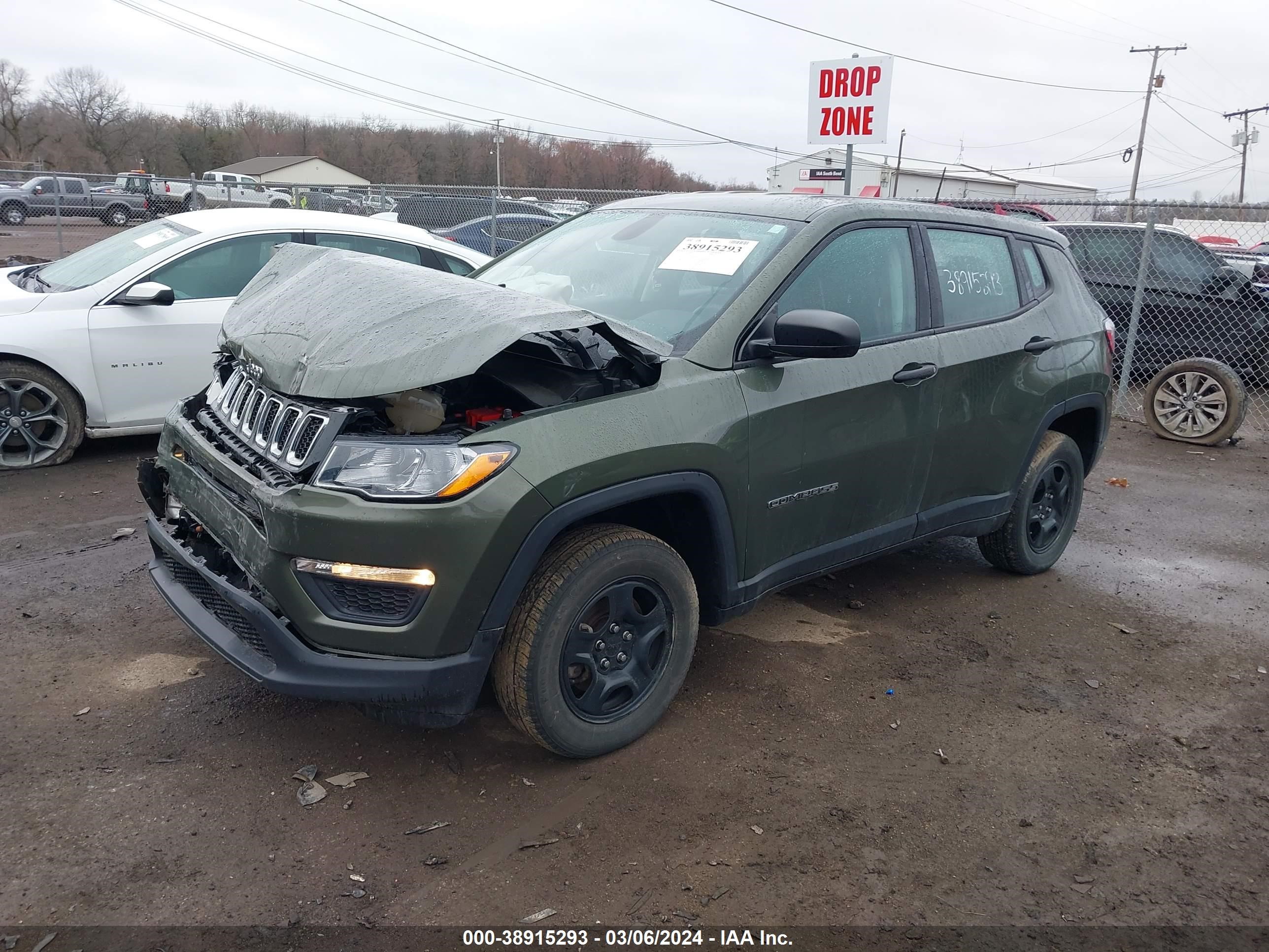 2019 Jeep Compass Sport 4X4 vin: 3C4NJDAB2KT771527