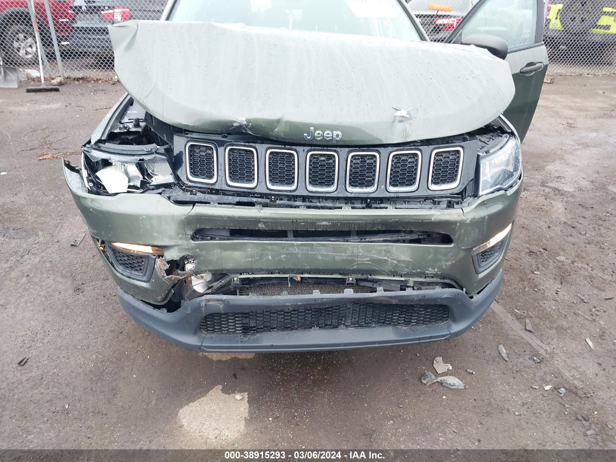 2019 Jeep Compass Sport 4X4 vin: 3C4NJDAB2KT771527