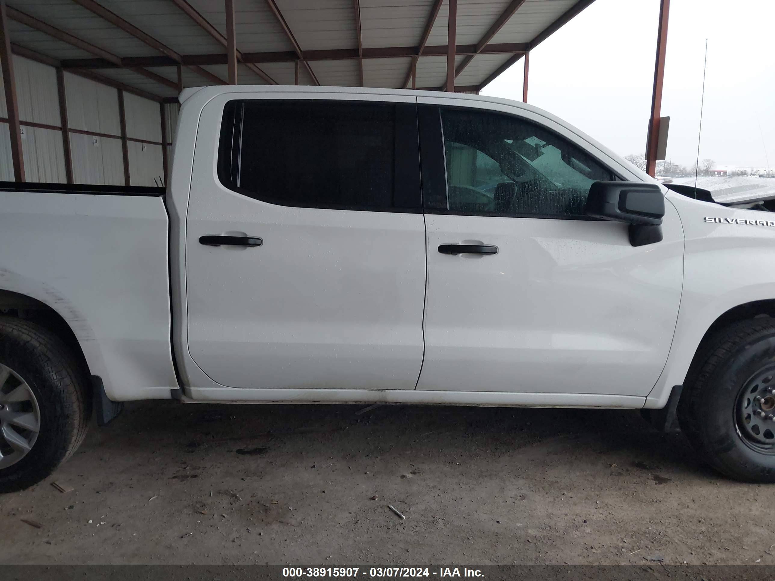 2021 Chevrolet Silverado 1500 2Wd Short Bed Custom vin: 3GCPWBEK1MG320089