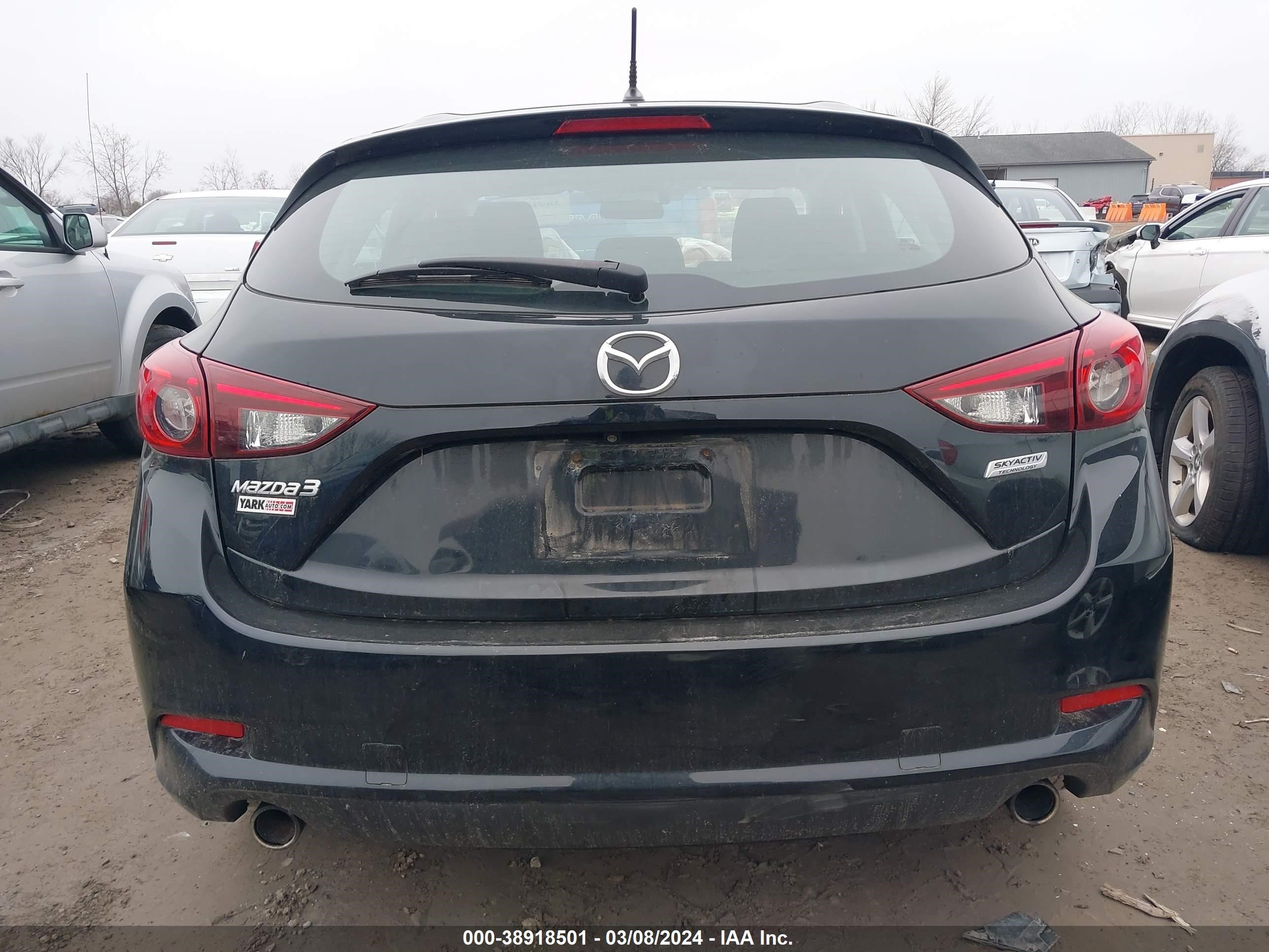 2017 Mazda Mazda3 Sport vin: 3MZBN1K73HM103686