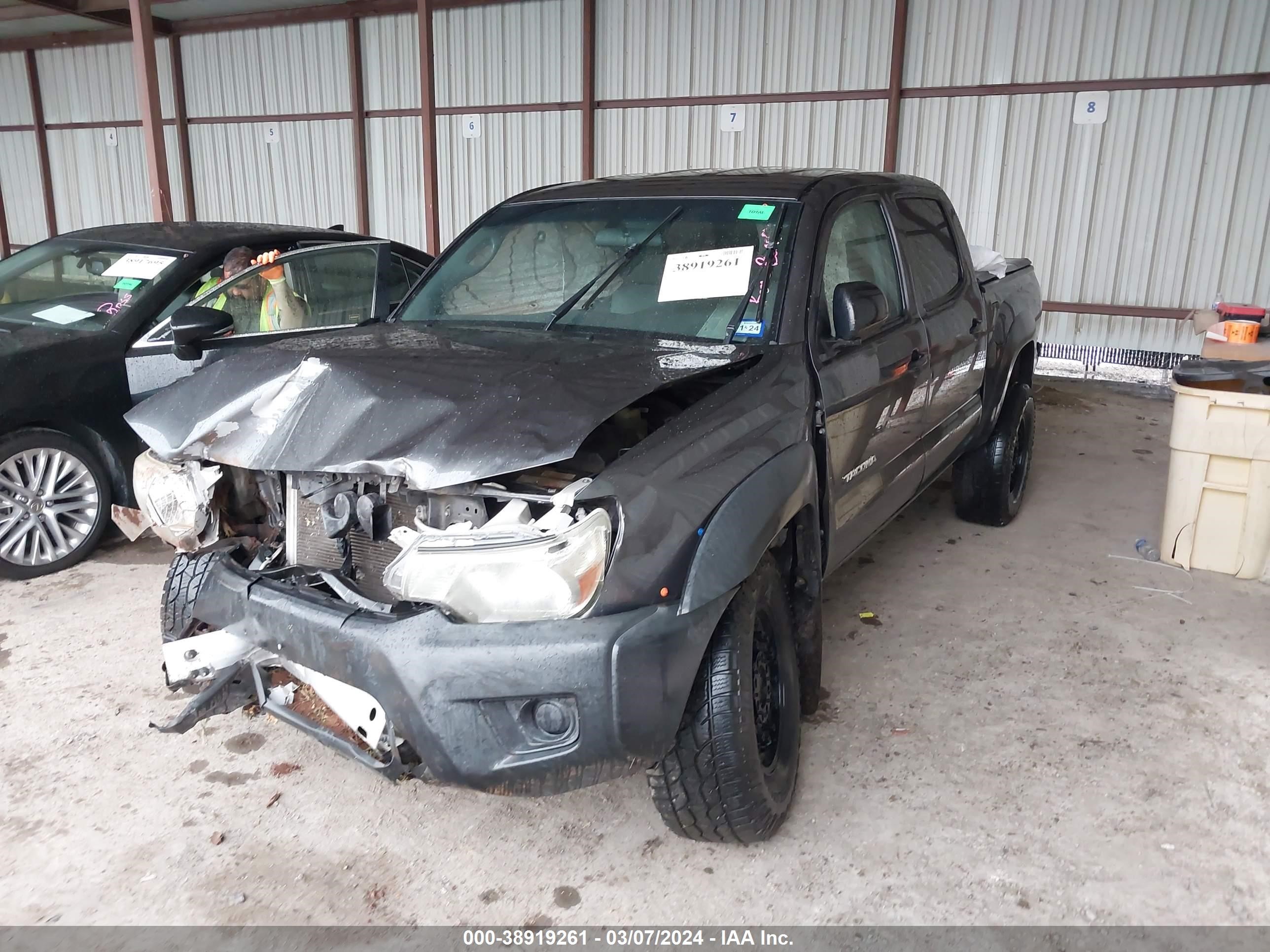 2014 Toyota Tacoma Prerunner V6 vin: 3TMJU4GN3EM164221