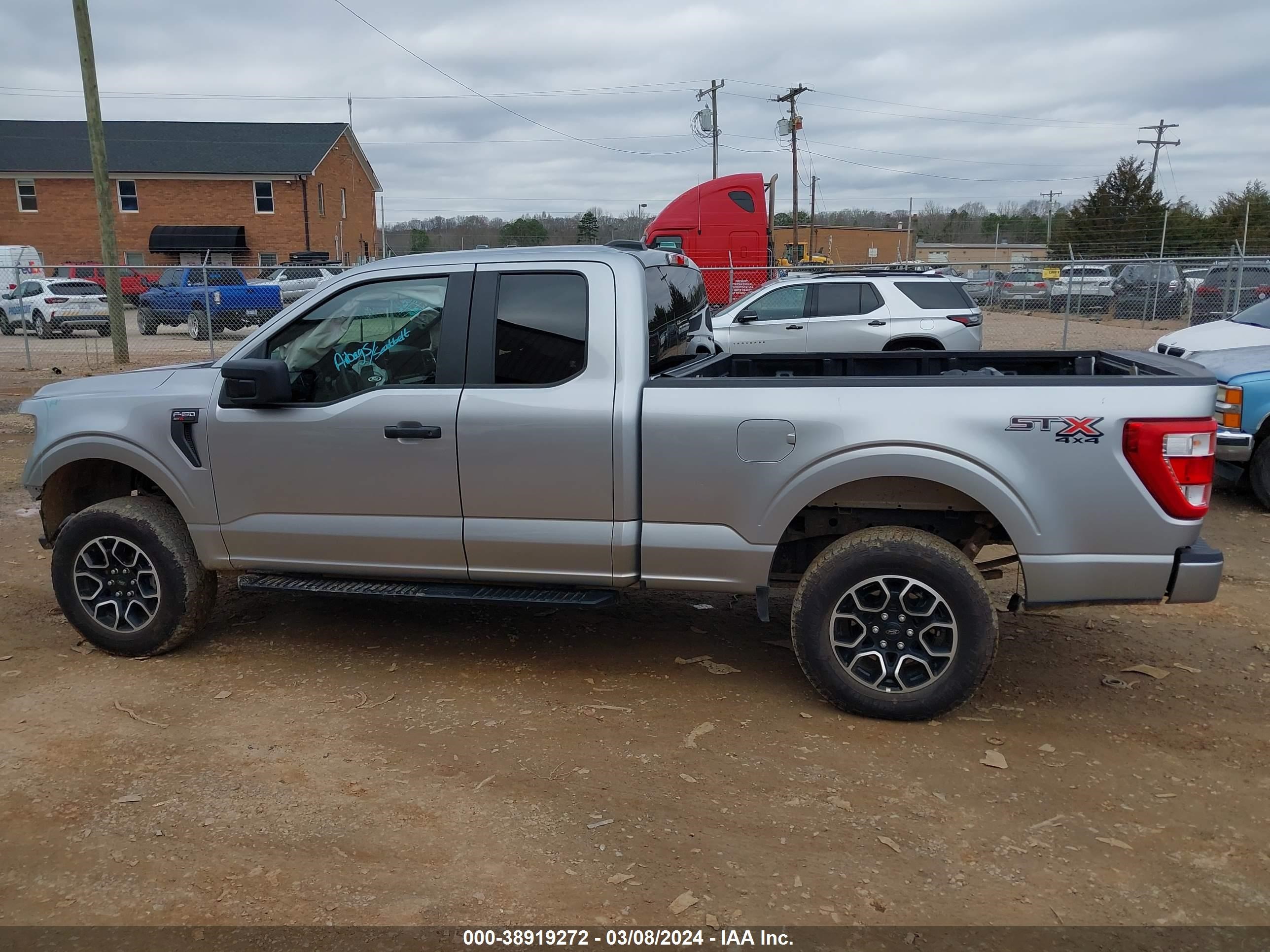 2022 Ford F-150 Xl vin: 1FTFX1E50NFC38001