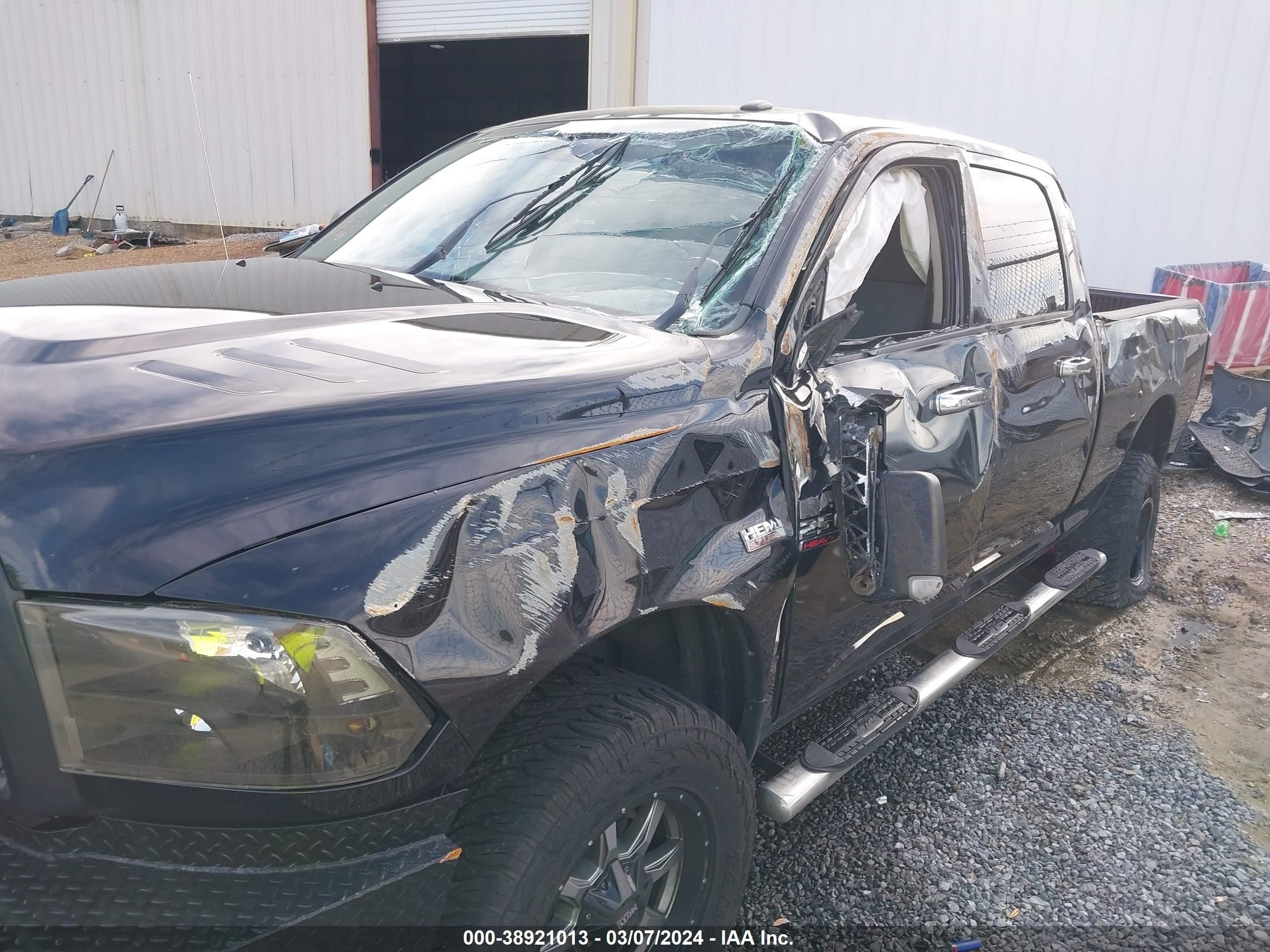 2016 Ram 2500 Tradesman vin: 3C6TR5CT2GG146841