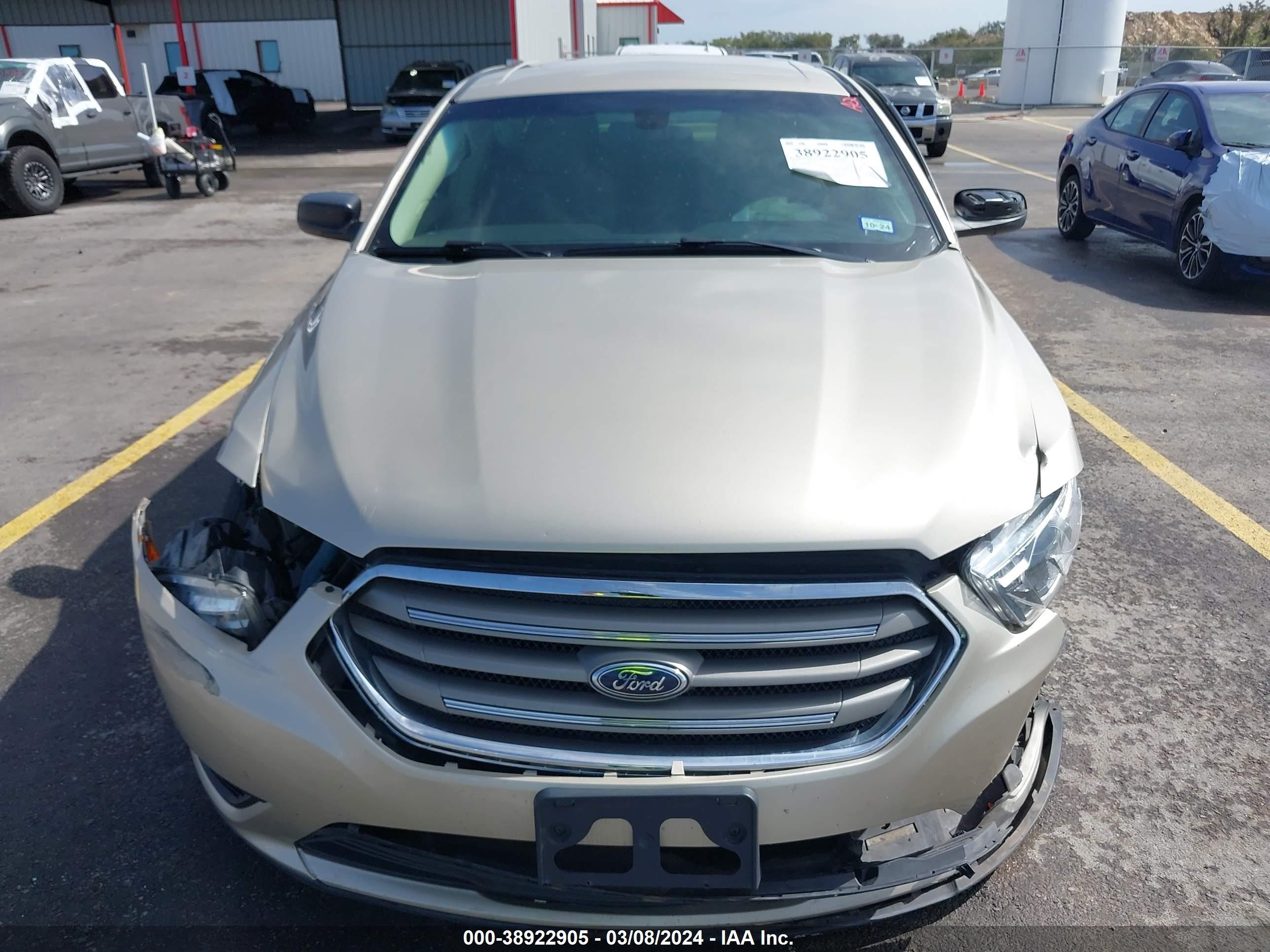 2018 Ford Taurus Se vin: 1FAHP2D81JG134685