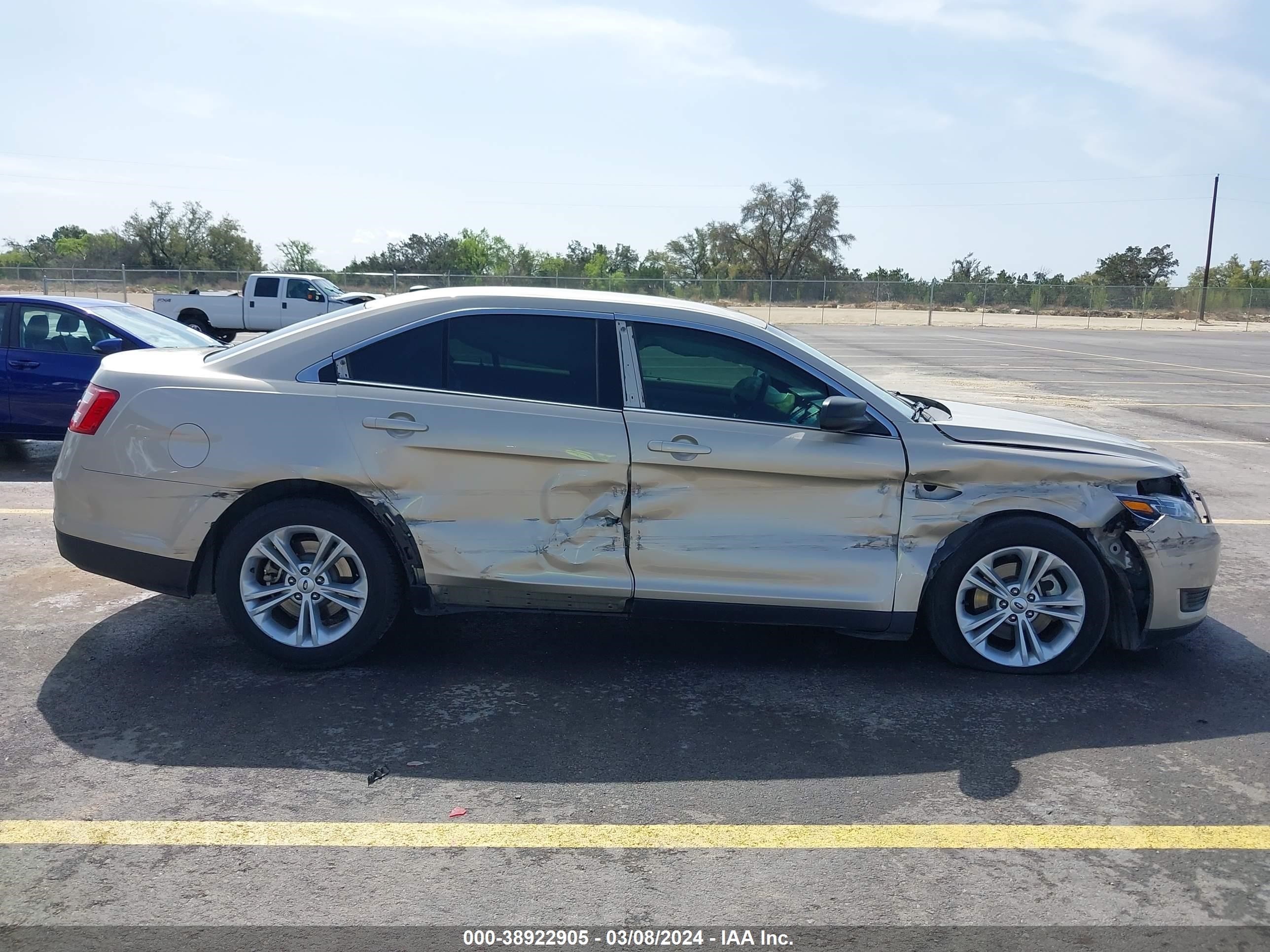 2018 Ford Taurus Se vin: 1FAHP2D81JG134685