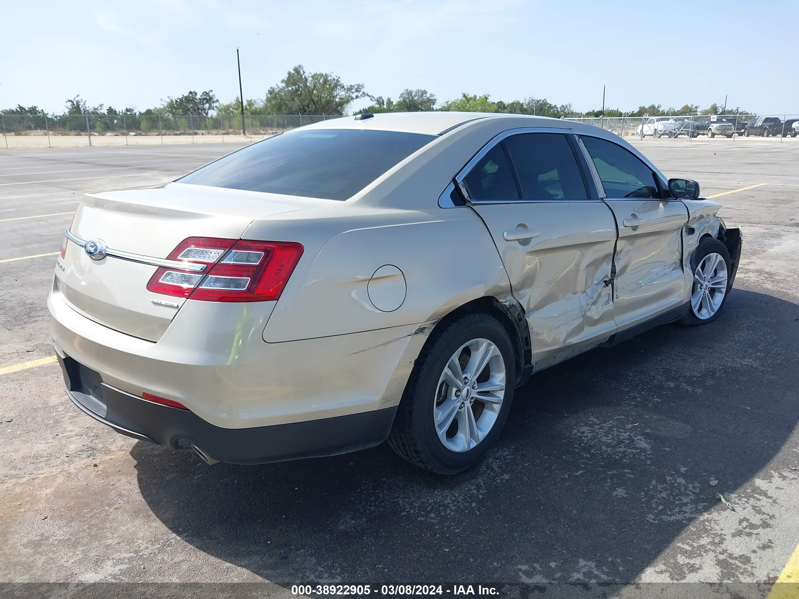 2018 Ford Taurus Se vin: 1FAHP2D81JG134685