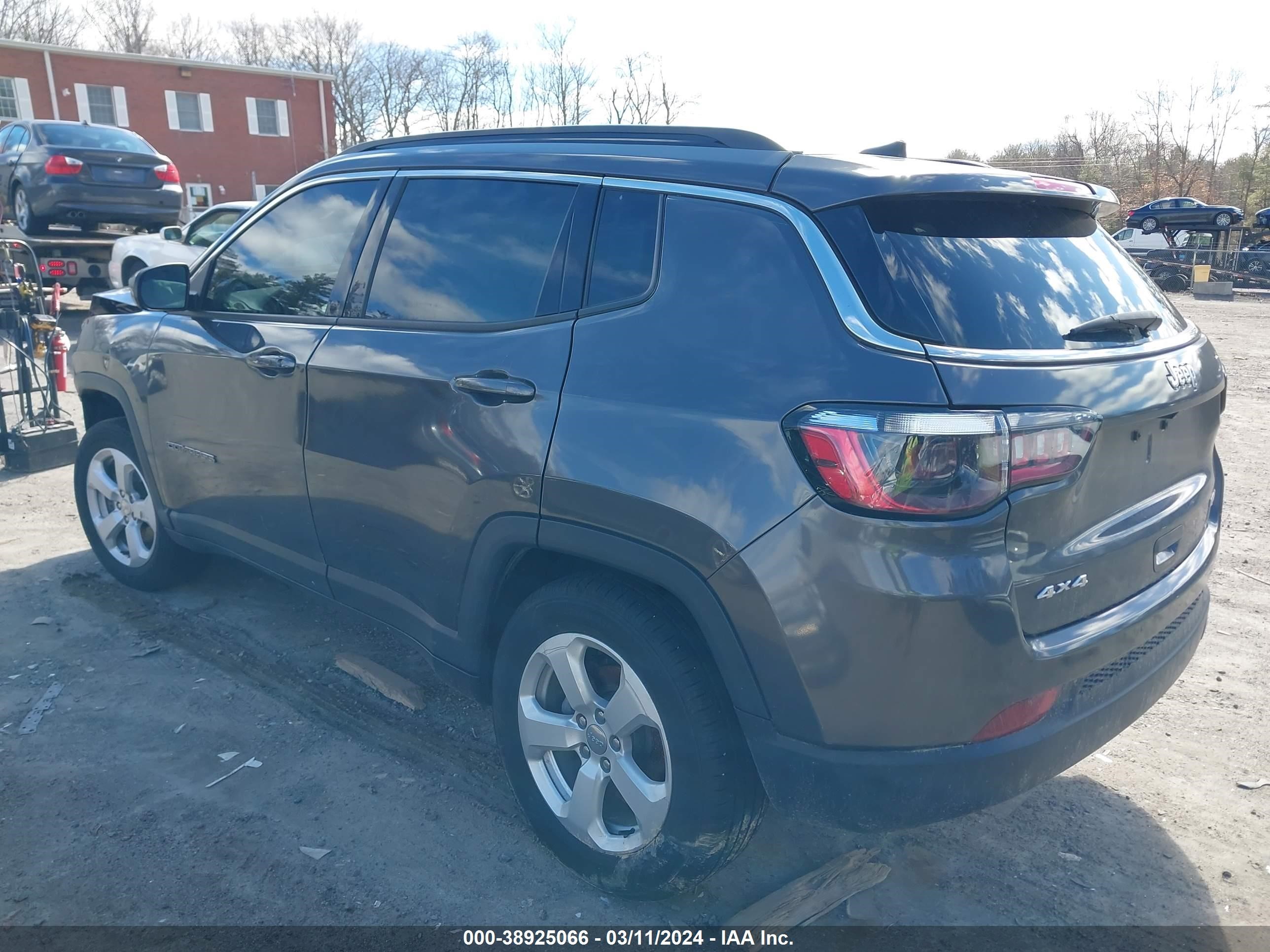 2021 Jeep Compass Latitude 4X4 vin: 3C4NJDBB1MT545111