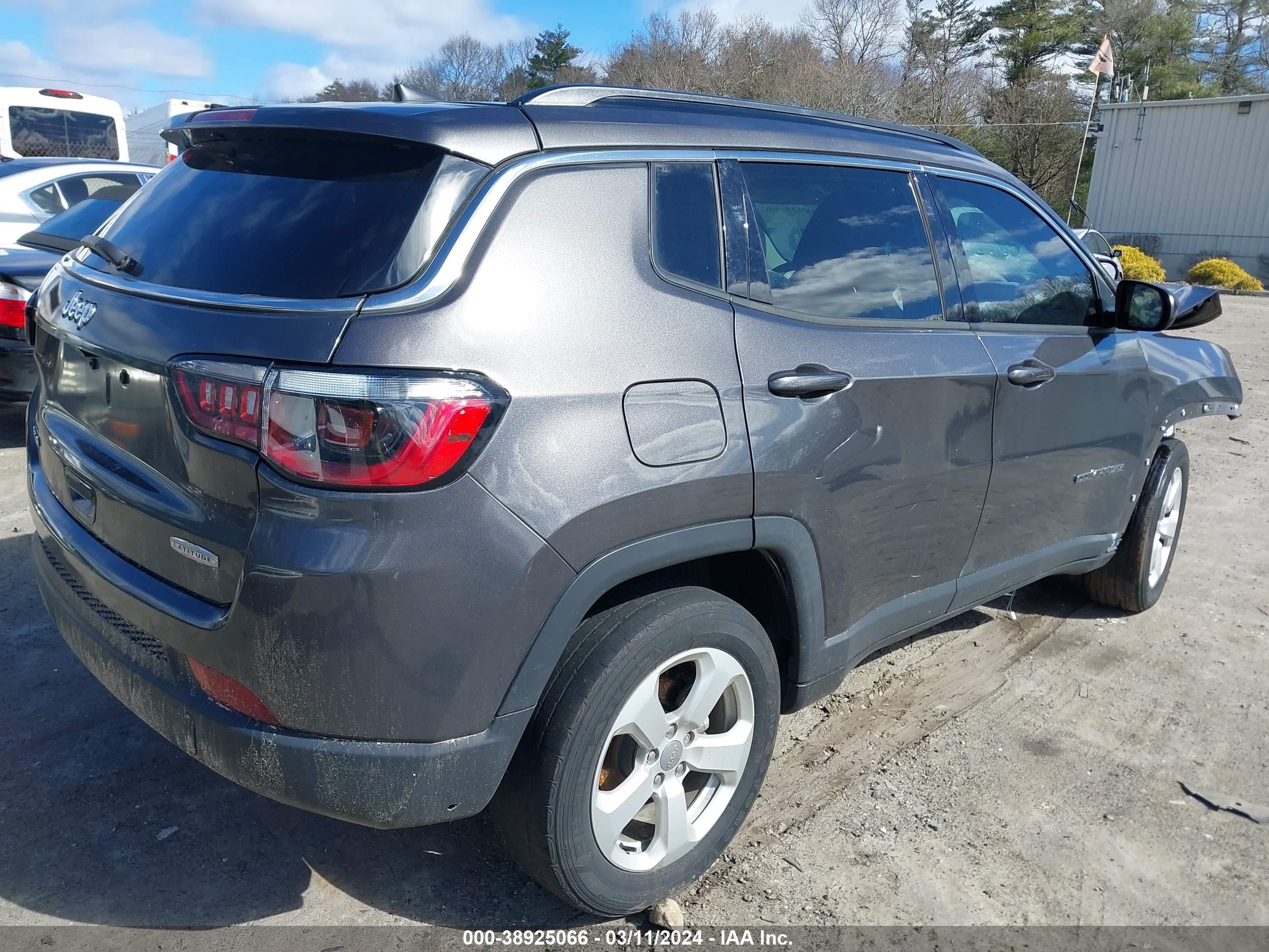 2021 Jeep Compass Latitude 4X4 vin: 3C4NJDBB1MT545111