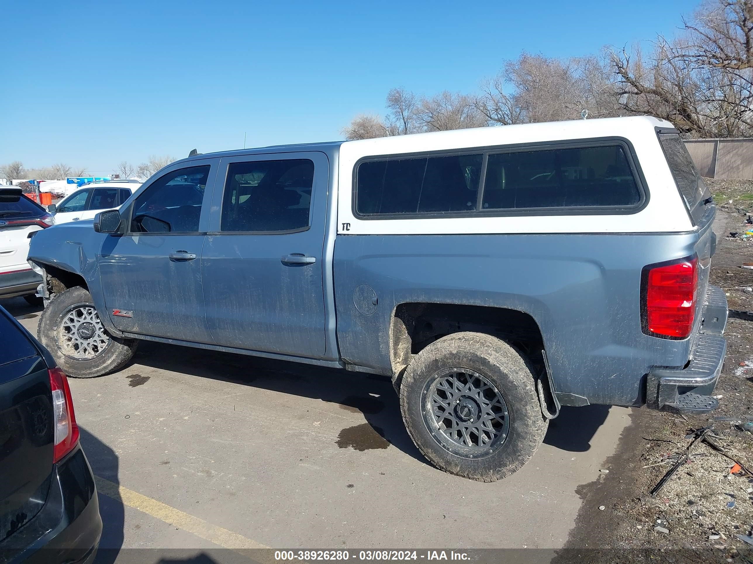 2015 Chevrolet Silverado 1500 1Lt/2Lt vin: 3GCUKREC3FG384492