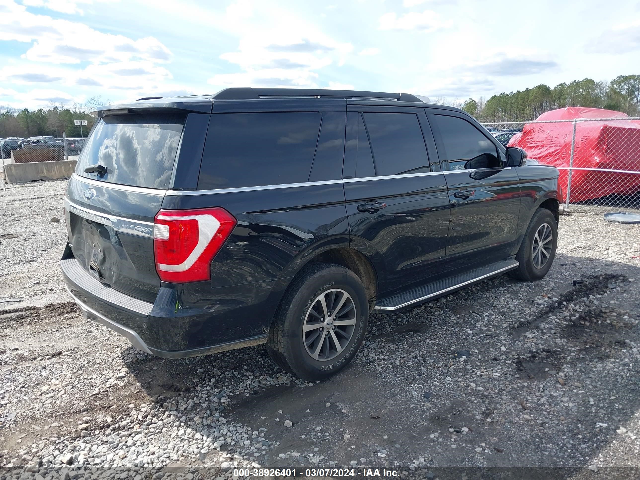 2019 Ford Expedition Xlt vin: 1FMJU1HT6KEA08151