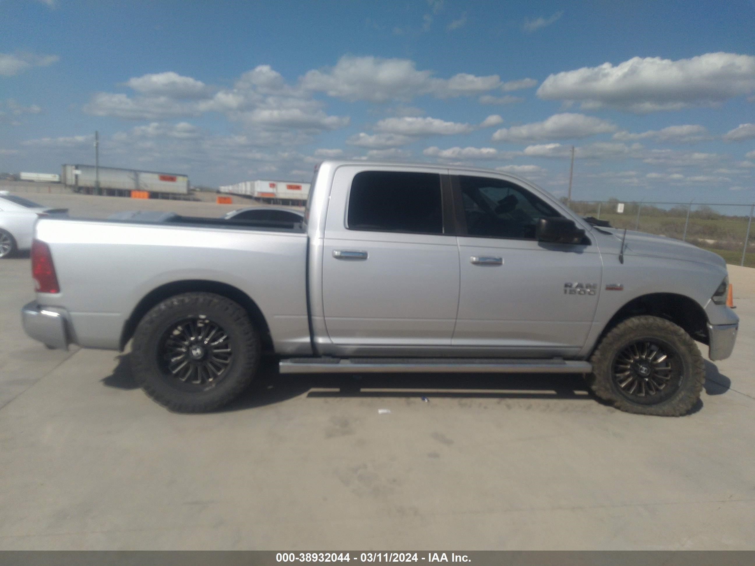 2016 Ram 1500 Lone Star vin: 1C6RR7LTXGS303496