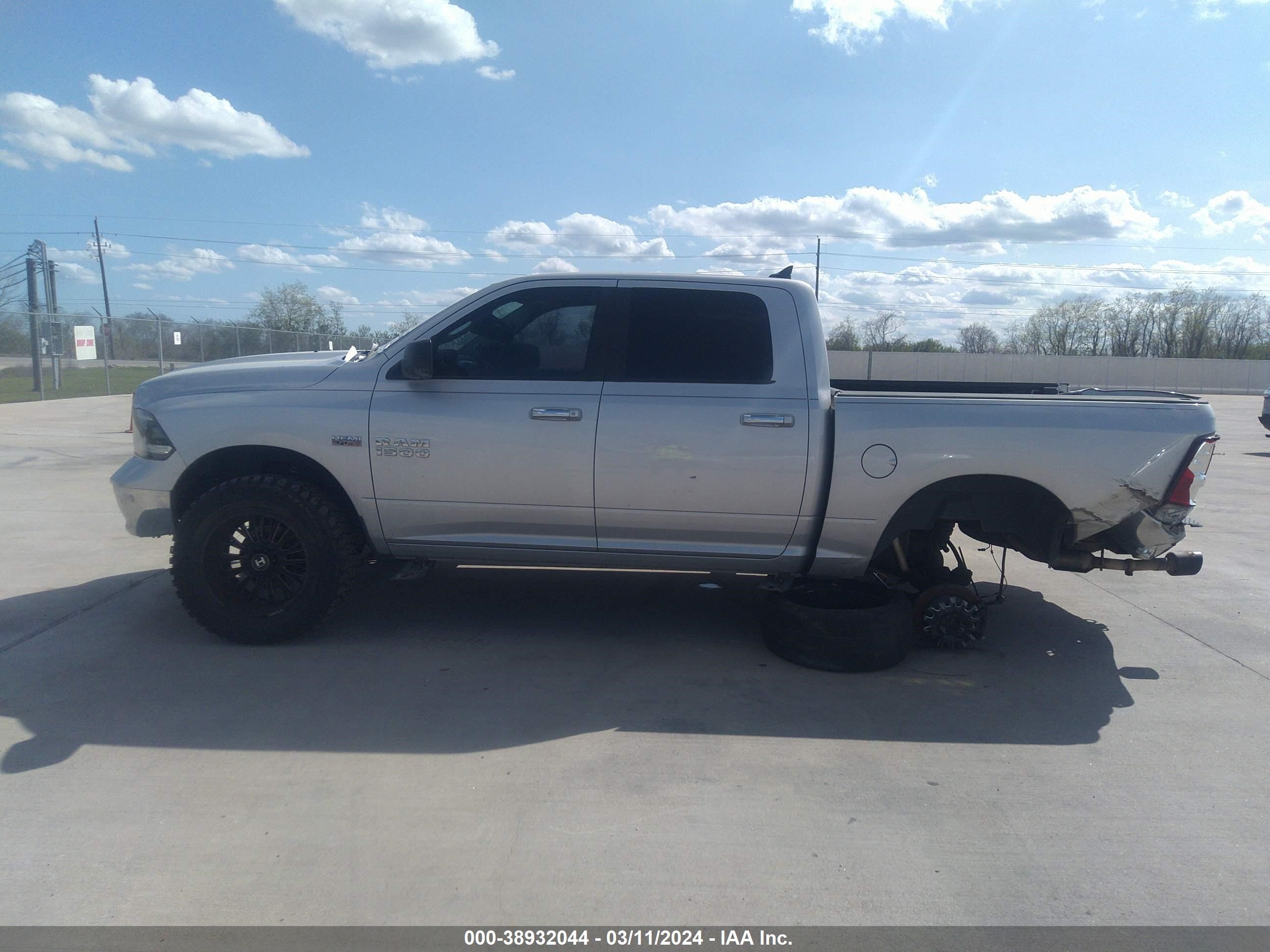 2016 Ram 1500 Lone Star vin: 1C6RR7LTXGS303496