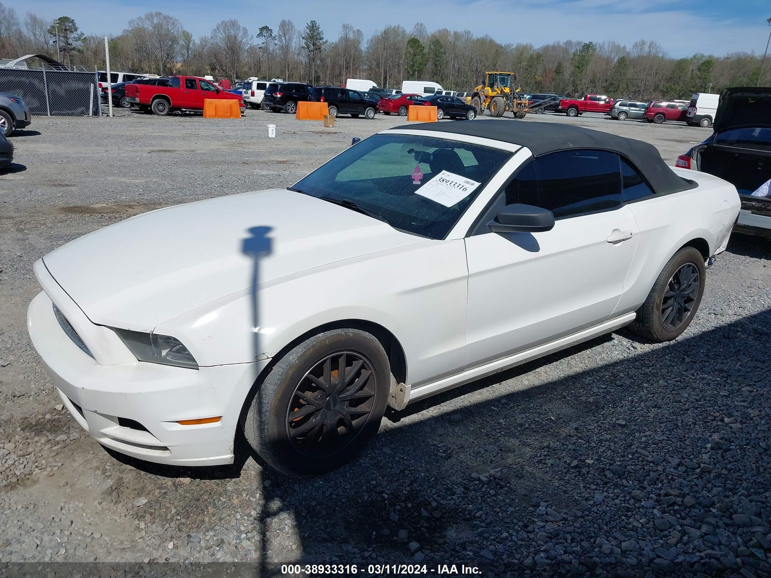 2013 Ford Mustang V6 vin: 1ZVBP8EM2D5272439