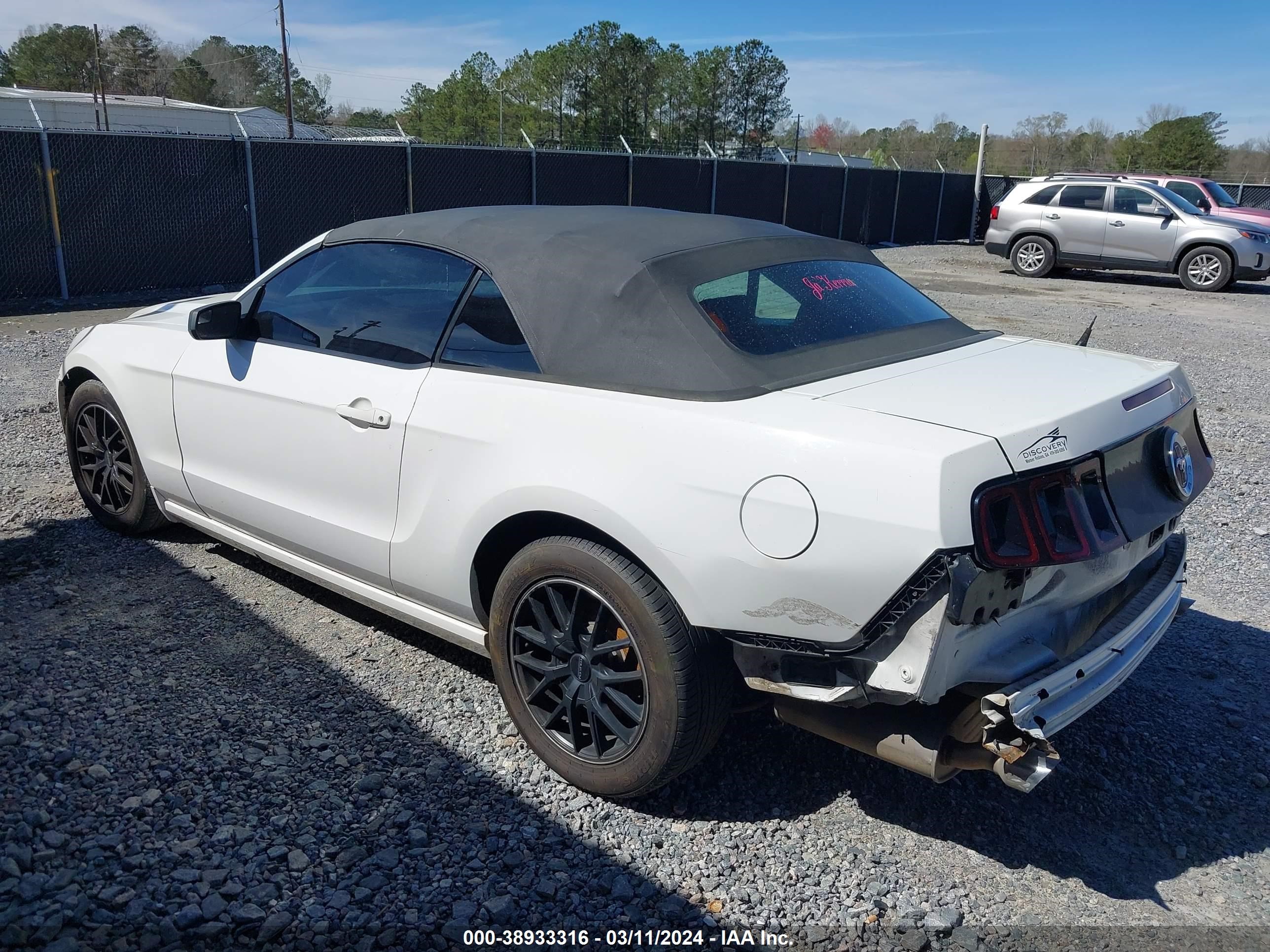 2013 Ford Mustang V6 vin: 1ZVBP8EM2D5272439