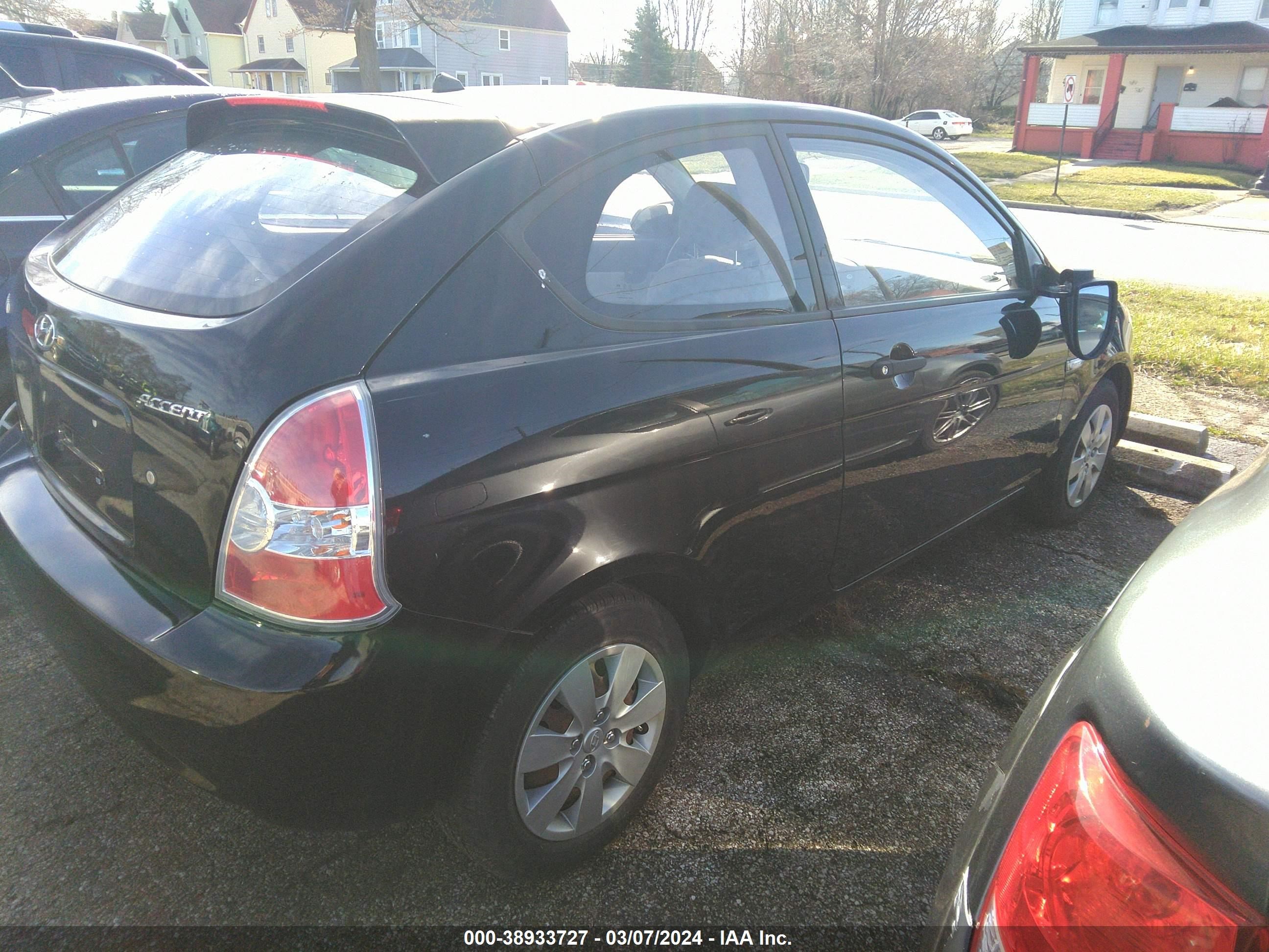 KMHCM36C58U06581 2008 Hyundai Accent Gs