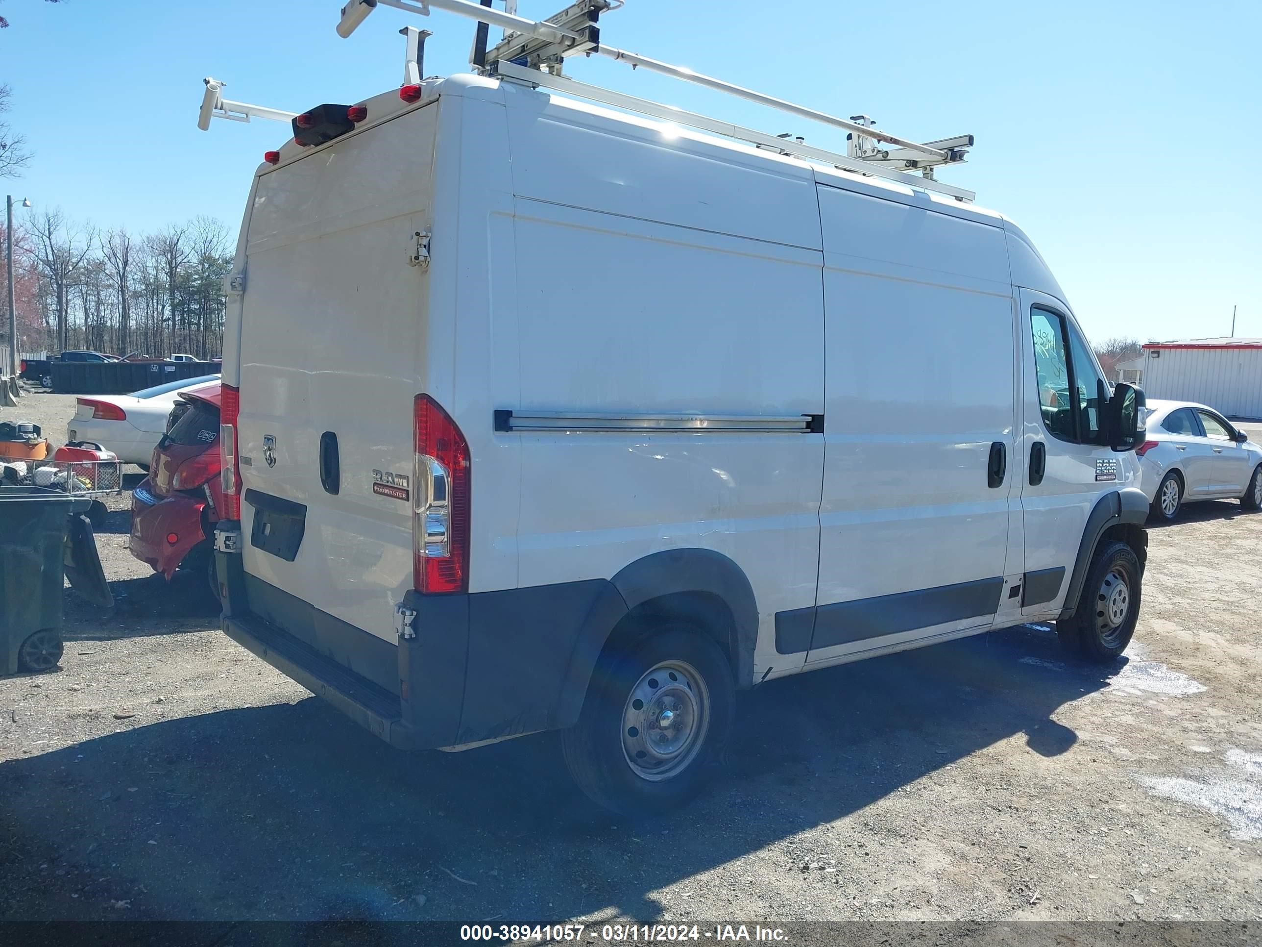 2018 Ram Promaster 2500 High Roof 136 Wb vin: 3C6TRVCG0JE139344