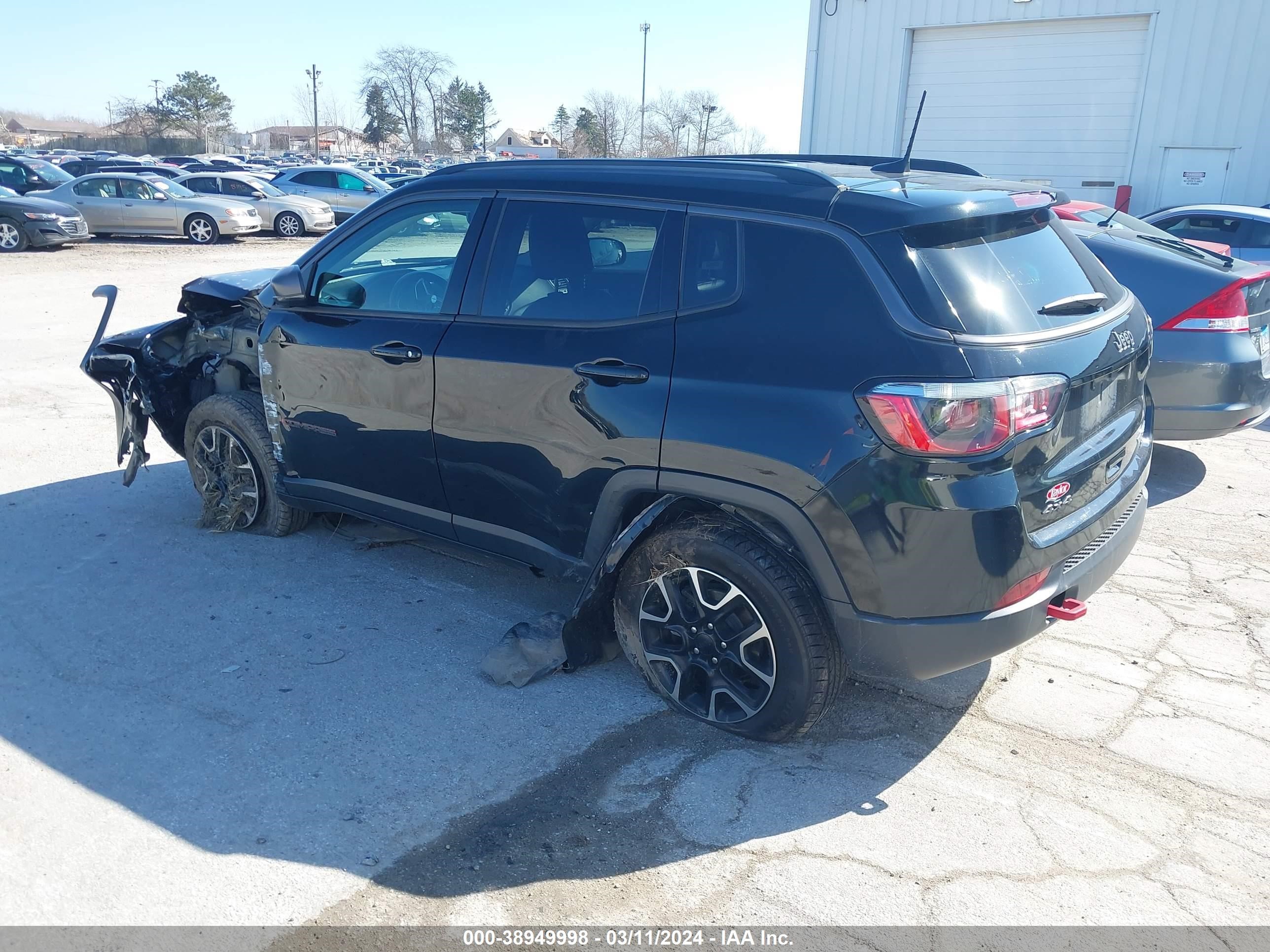 2020 Jeep Compass Trailhawk 4X4 vin: 3C4NJDDB3LT214784