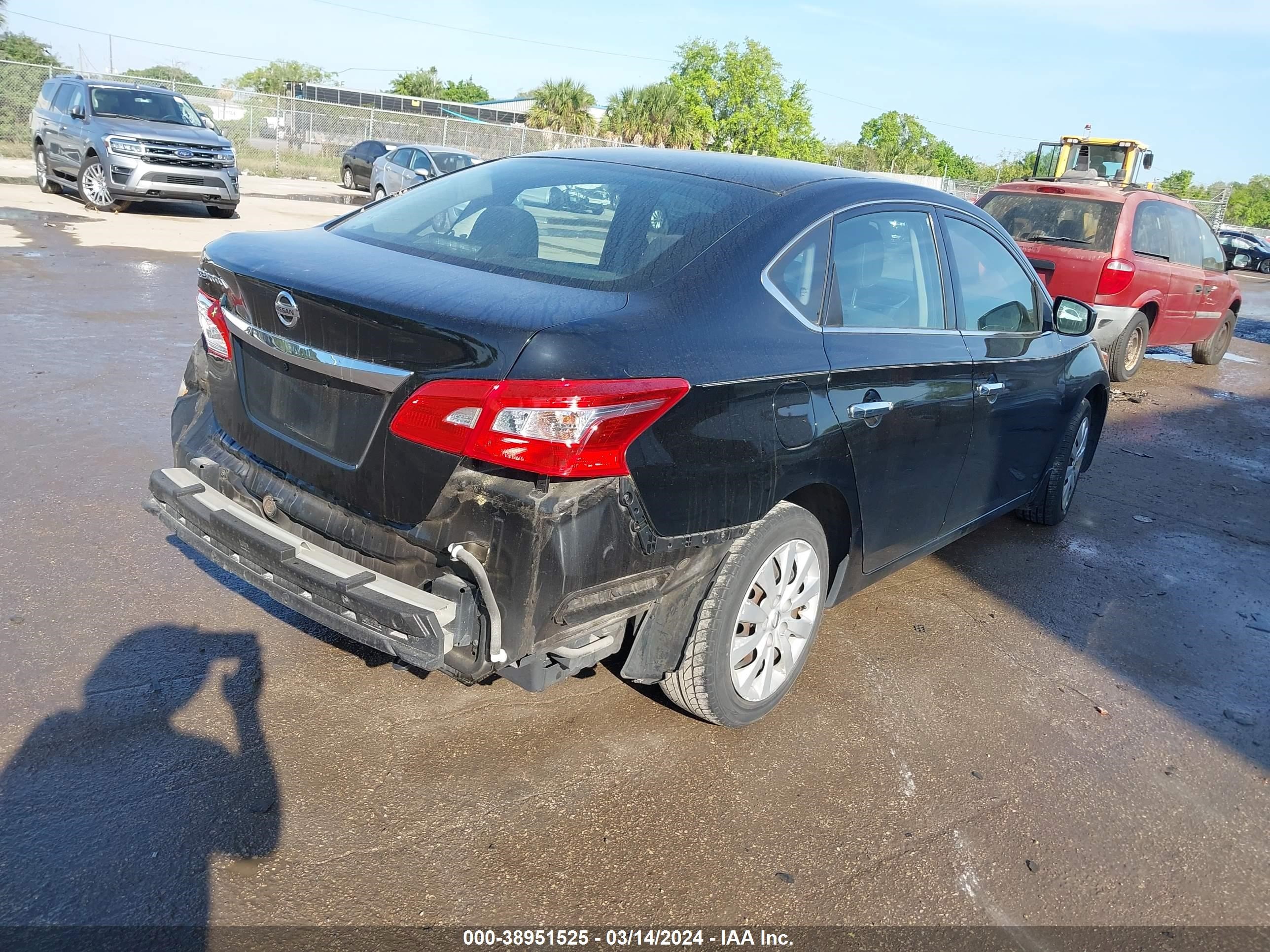 2017 Nissan Sentra S vin: 3N1AB7AP6HY325064