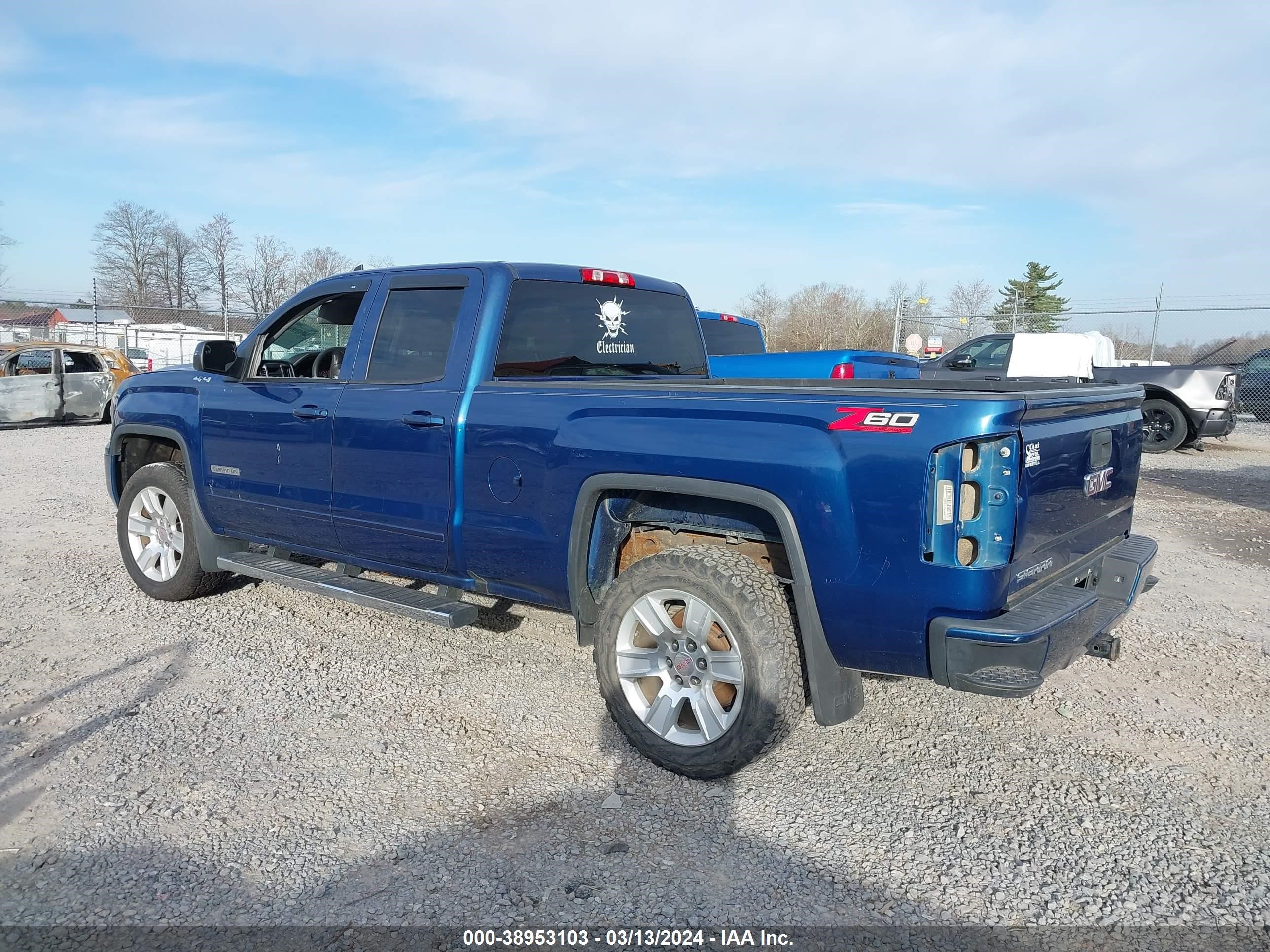 2017 GMC Sierra 1500 vin: 1GTV2LEC2HZ243093