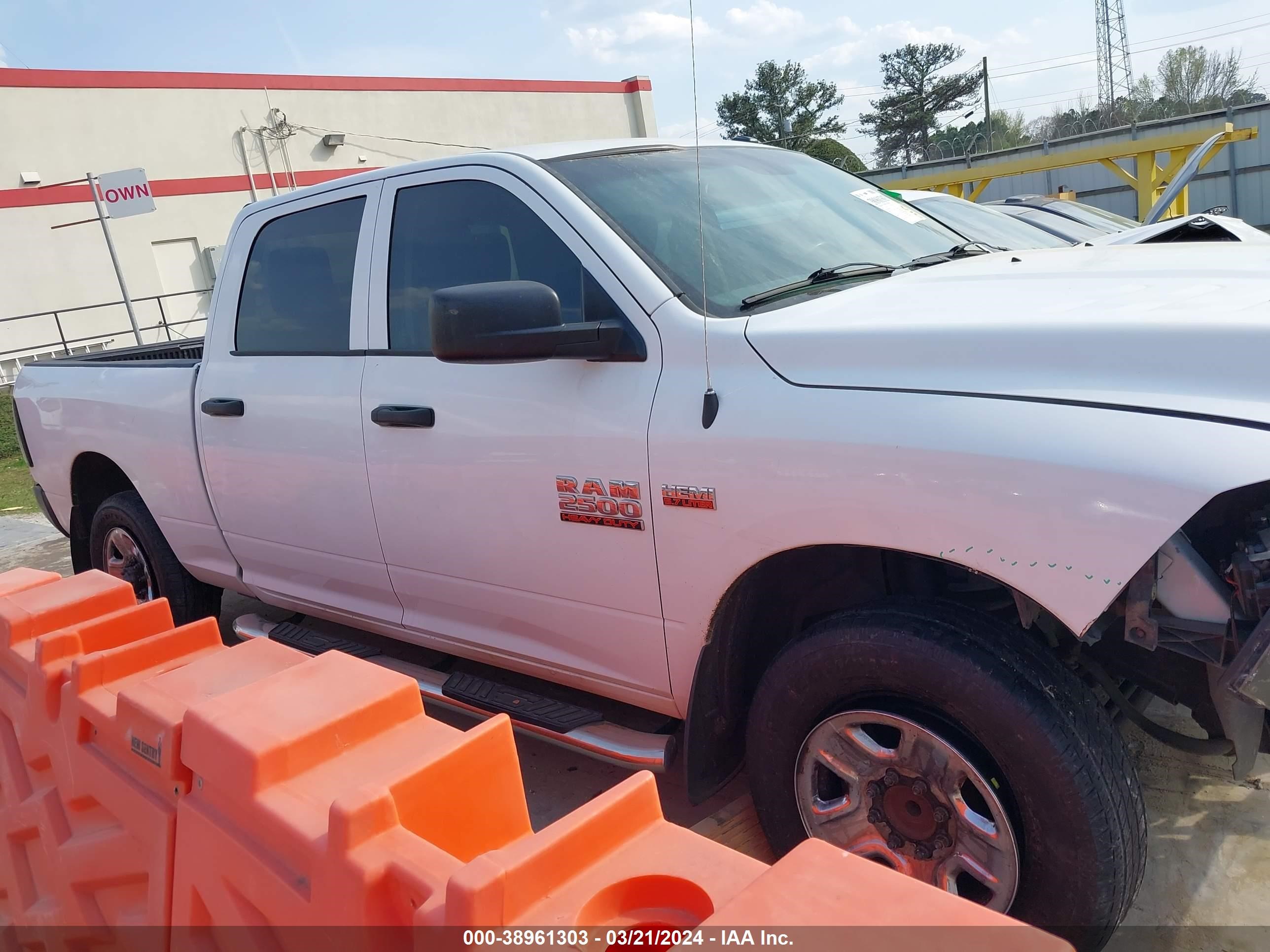 2015 Ram 2500 Tradesman vin: 3C6TR4CT4FG638327