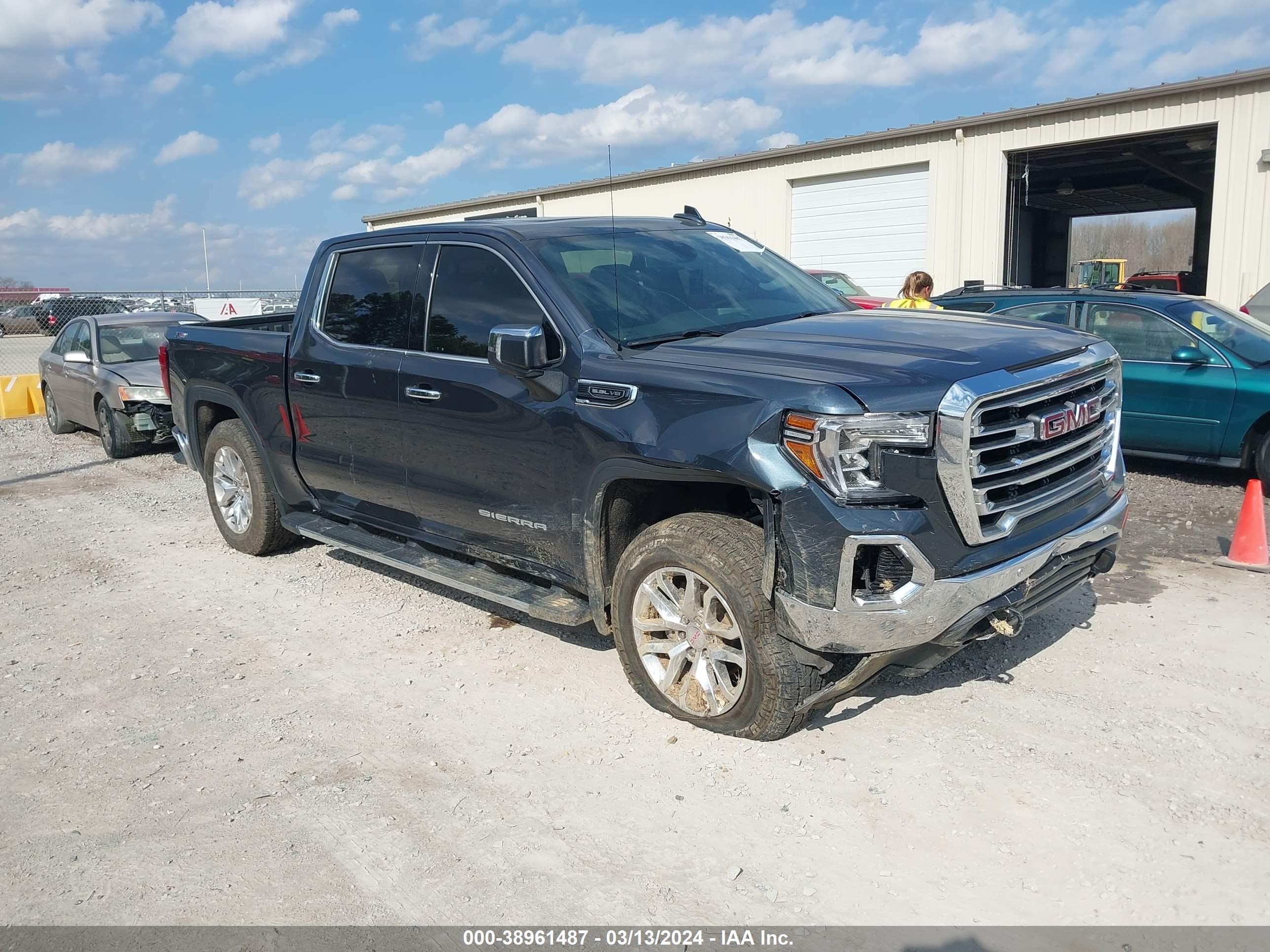 2020 GMC Sierra 1500 4Wd Short Box Slt vin: 3GTU9DED3LG373740