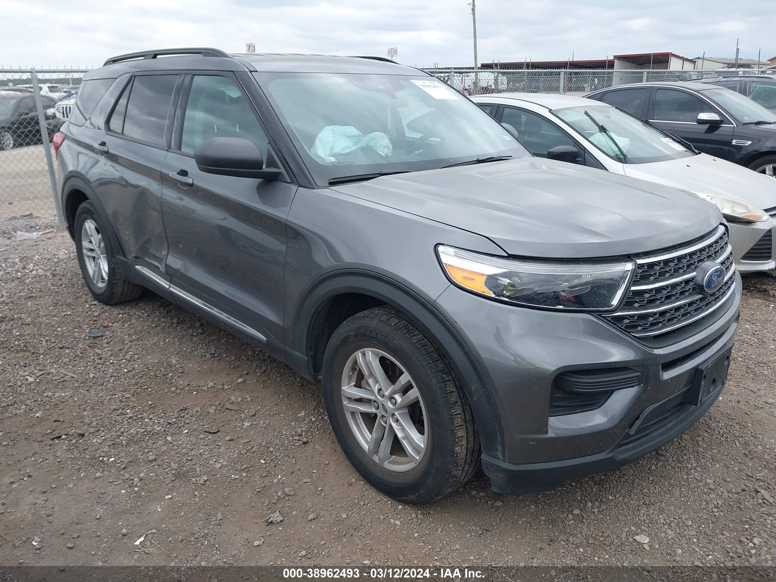 2022 Ford Explorer Xlt vin: 1FMSK7DH5NGB75625