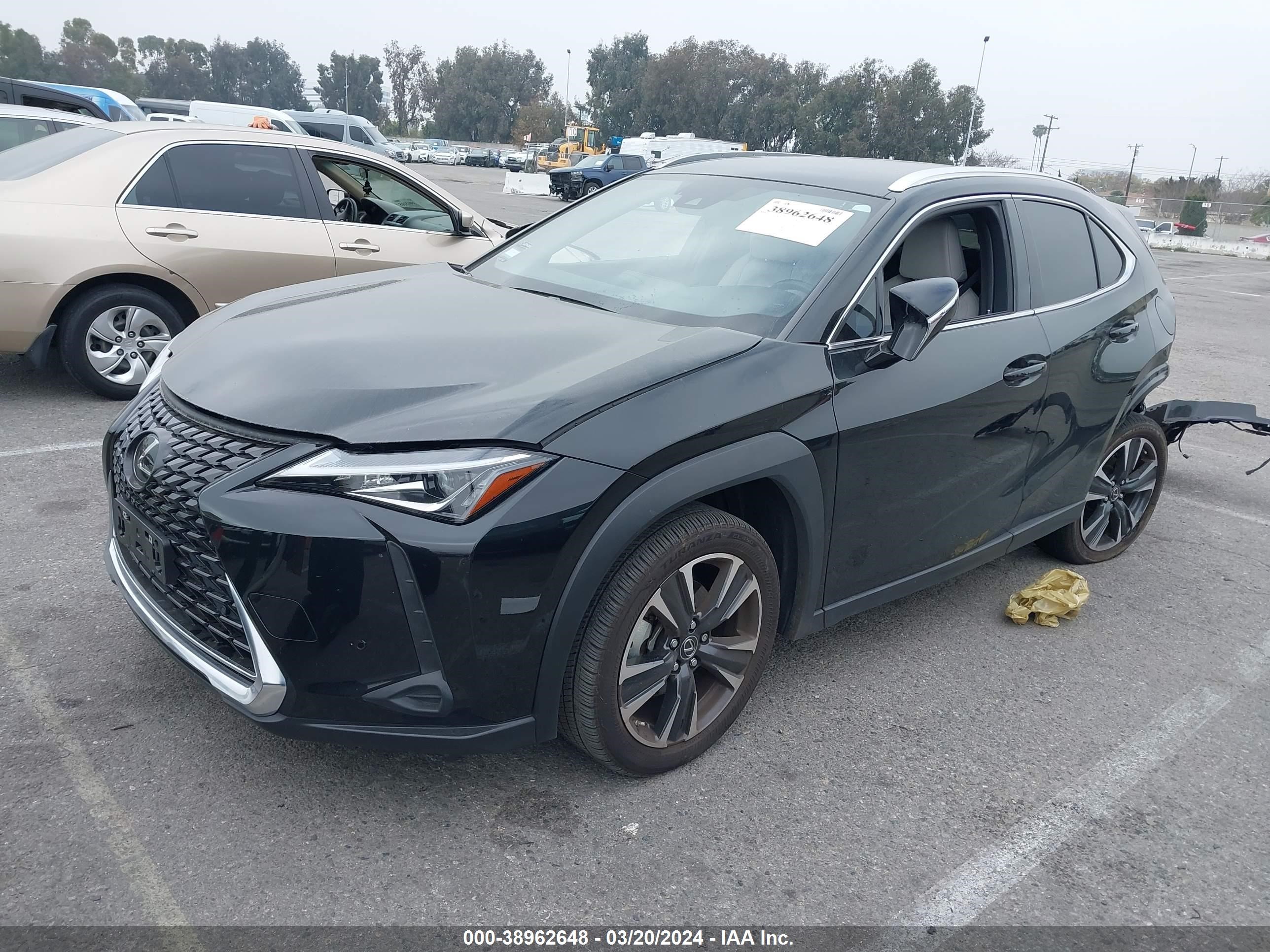 2022 Lexus Ux 200 vin: JTHX3JBH5N2053897