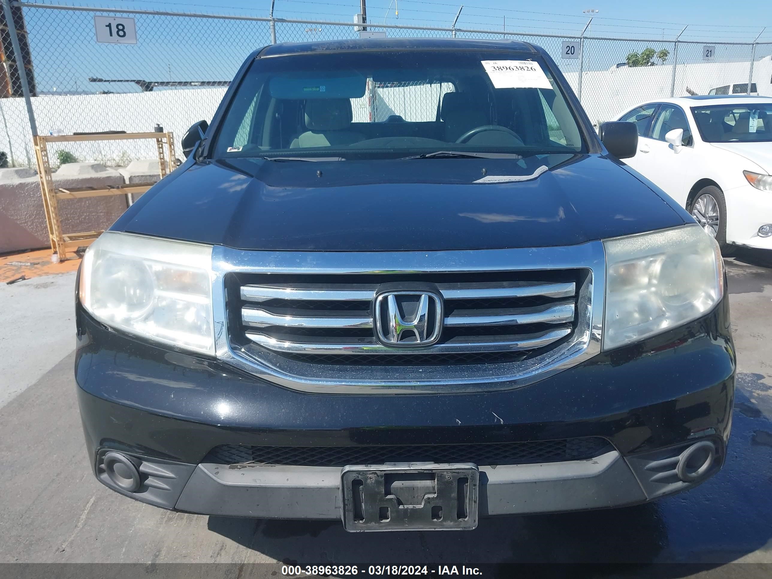 2012 Honda Pilot Lx vin: 5FNYF3H21CB004590