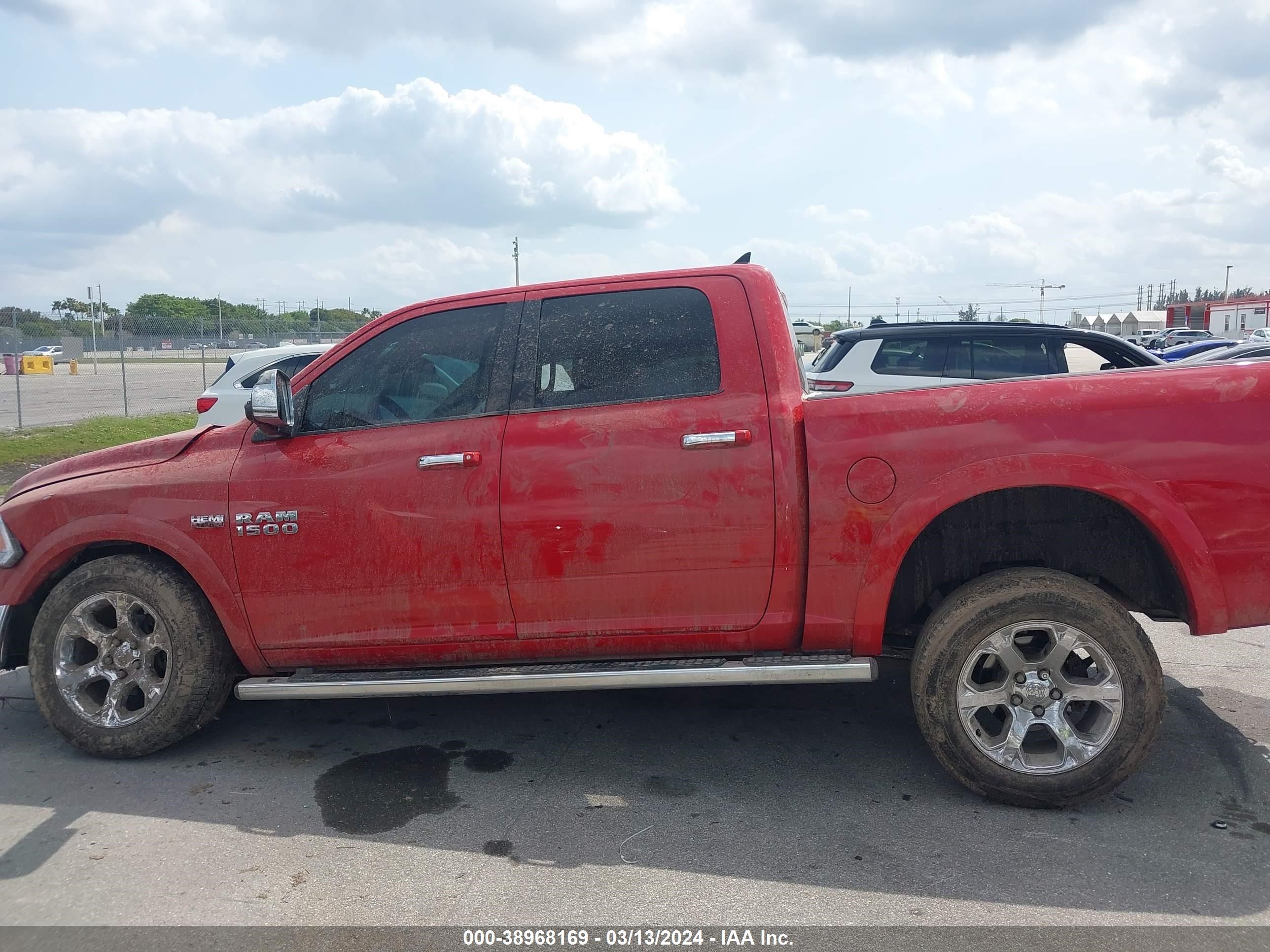 2014 Ram 1500 Laramie vin: 1C6RR7NT1ES126668