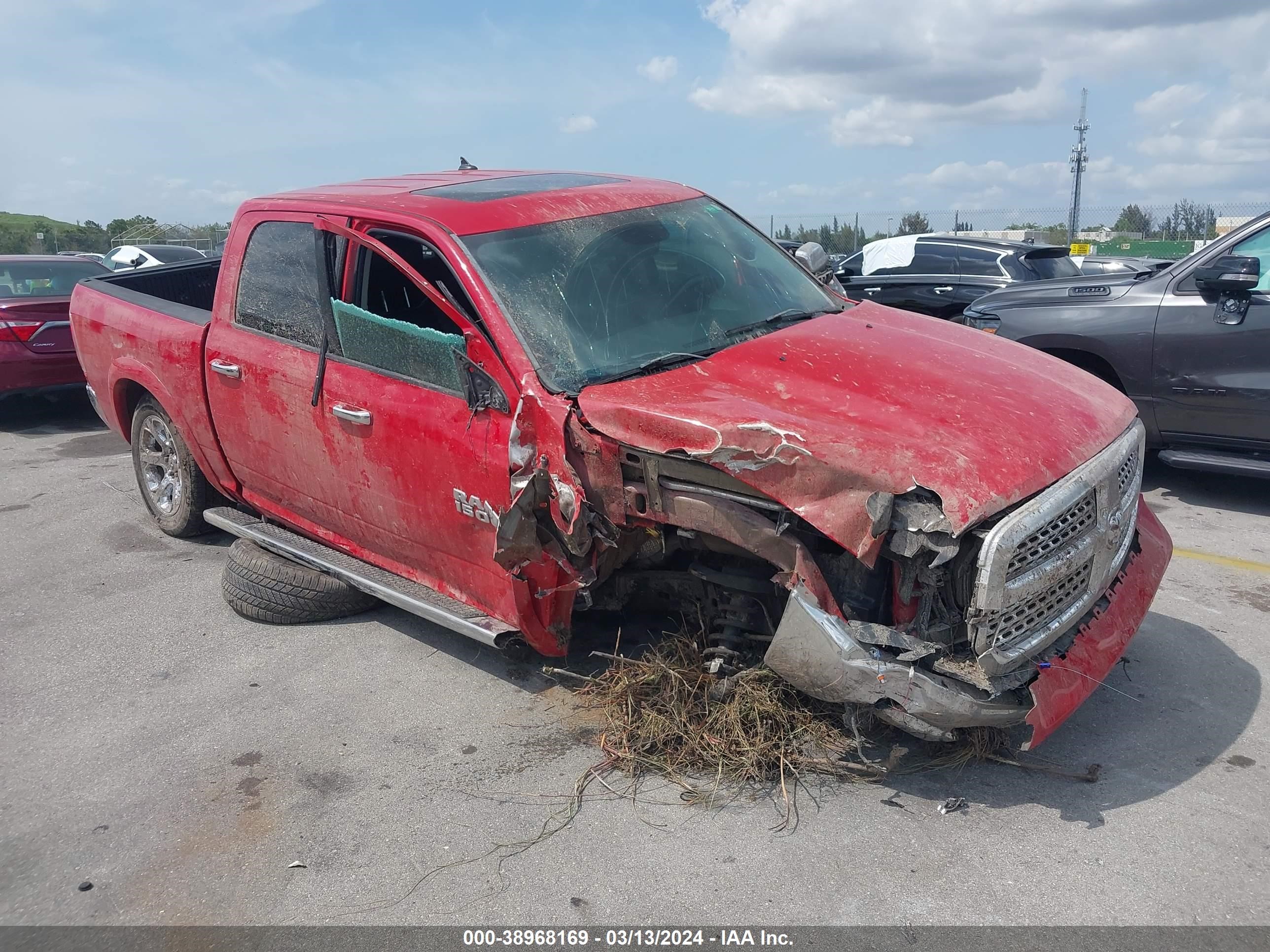 2014 Ram 1500 Laramie vin: 1C6RR7NT1ES126668