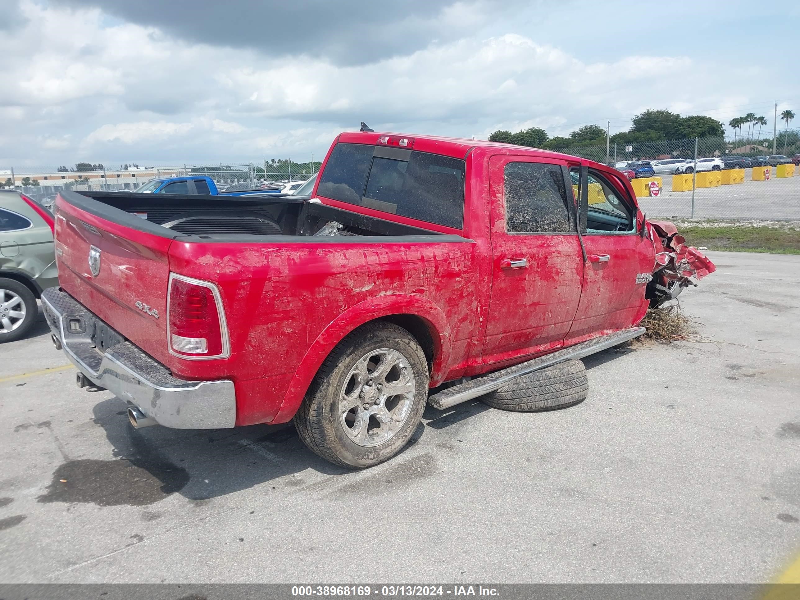 2014 Ram 1500 Laramie vin: 1C6RR7NT1ES126668