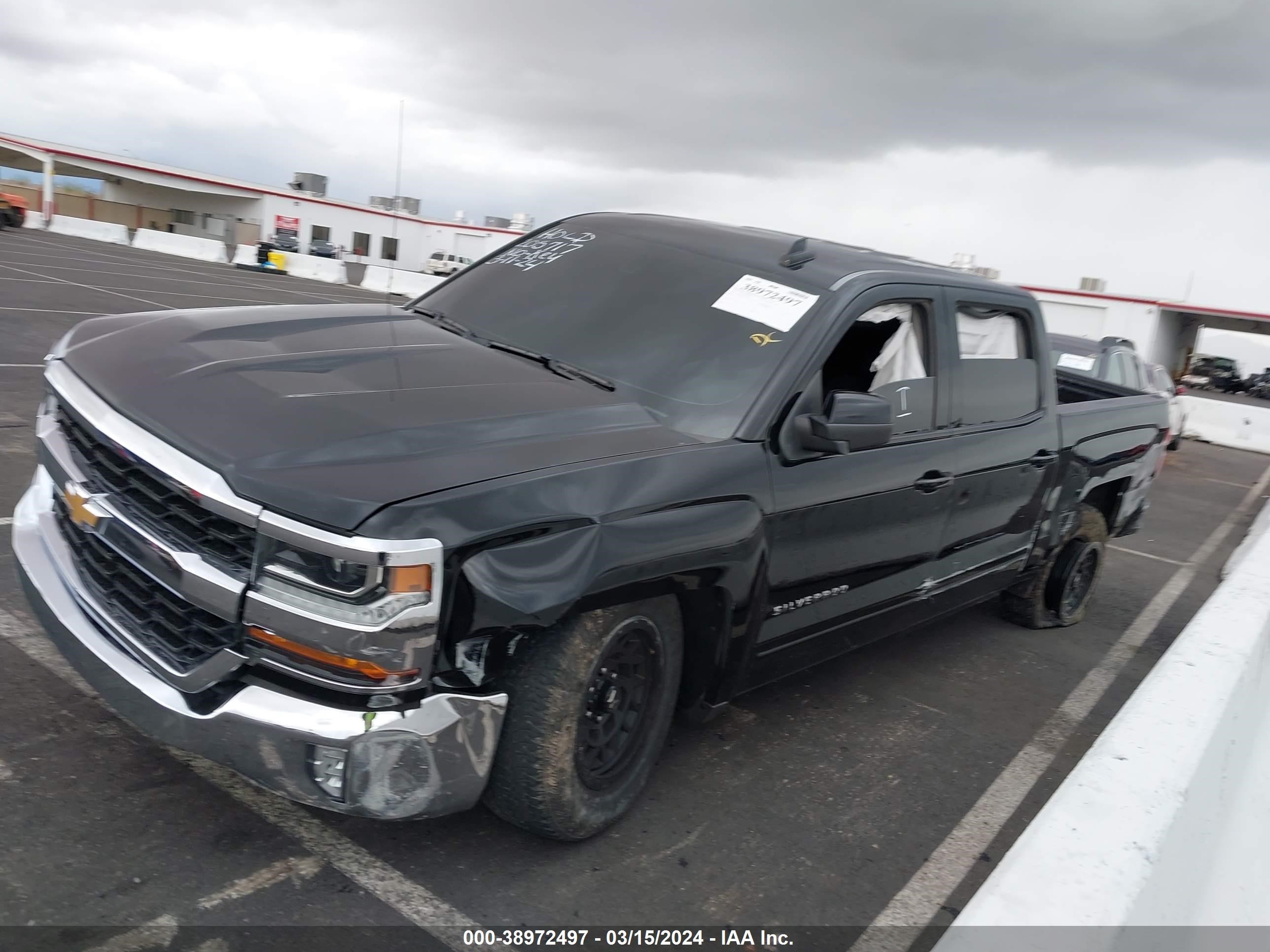 2017 Chevrolet Silverado 1500 1Lt vin: 3GCPCREC8HG480339