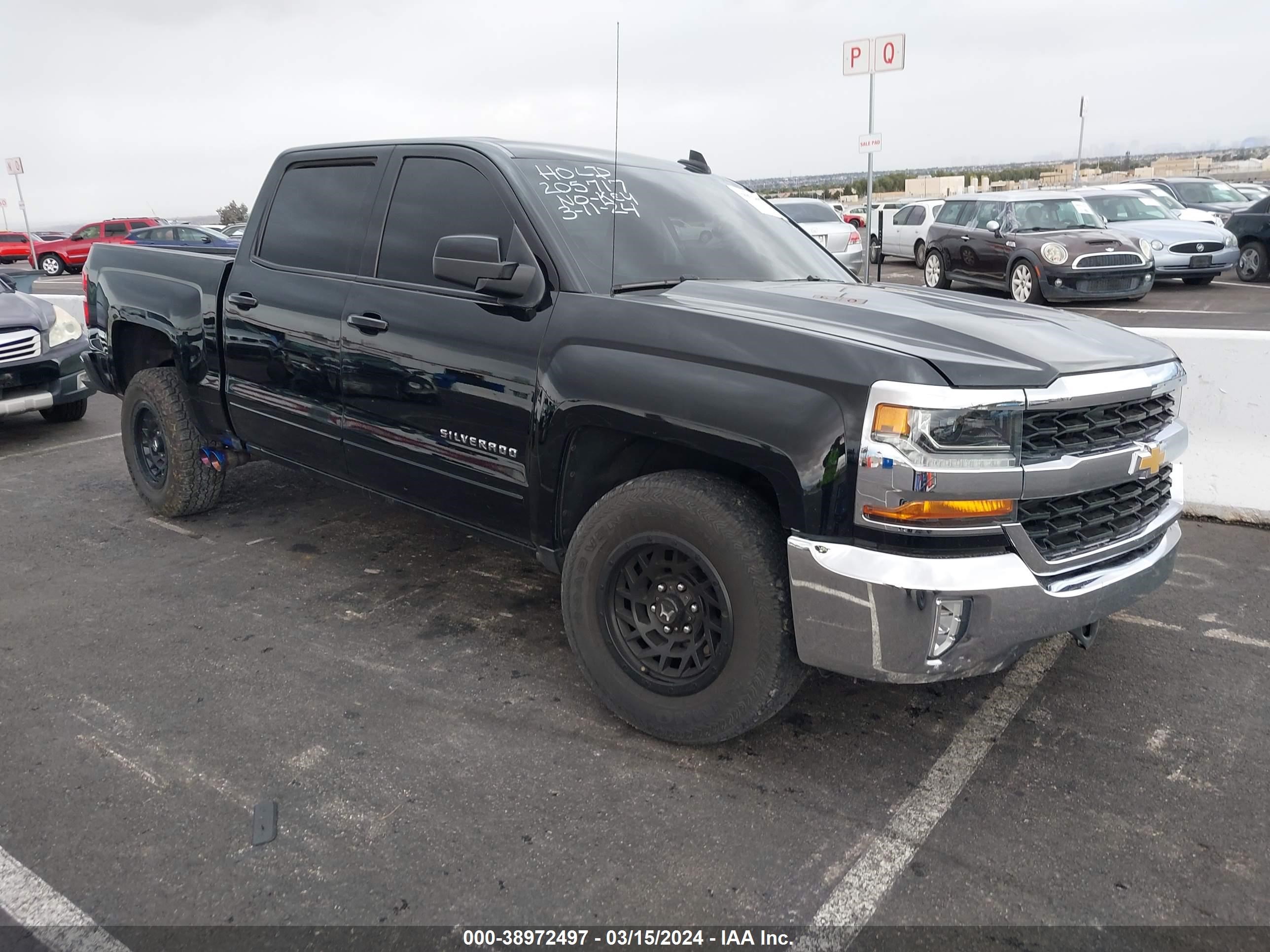 2017 Chevrolet Silverado 1500 1Lt vin: 3GCPCREC8HG480339