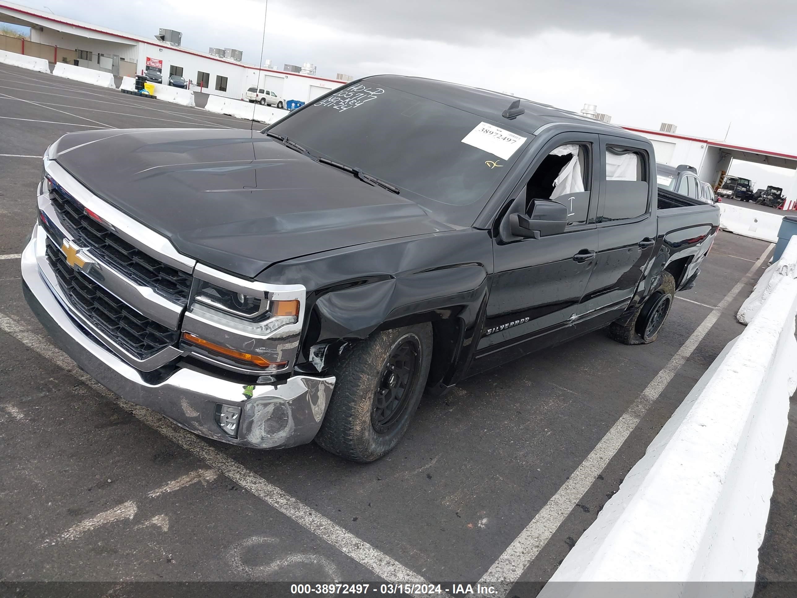 2017 Chevrolet Silverado 1500 1Lt vin: 3GCPCREC8HG480339