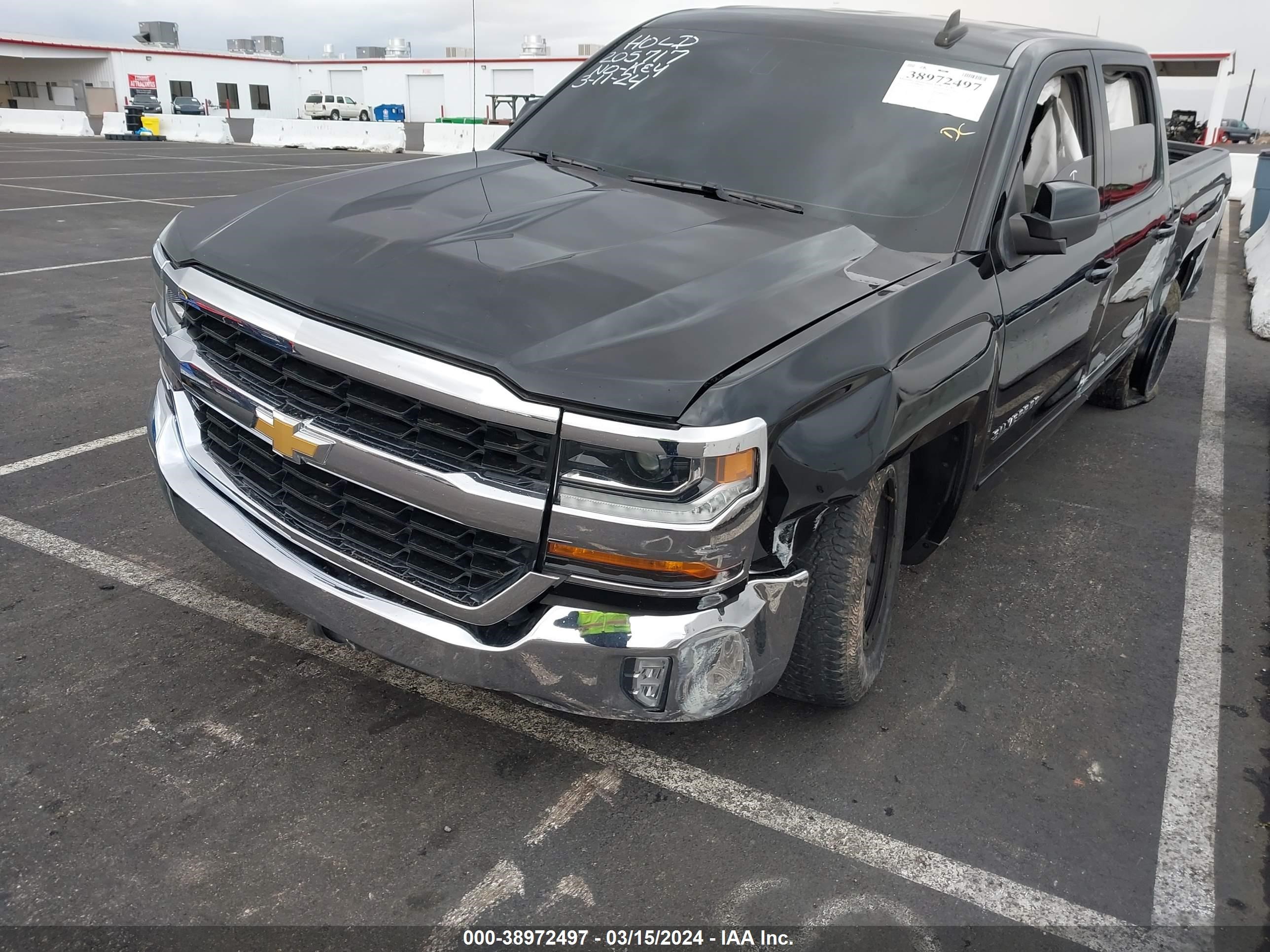 2017 Chevrolet Silverado 1500 1Lt vin: 3GCPCREC8HG480339