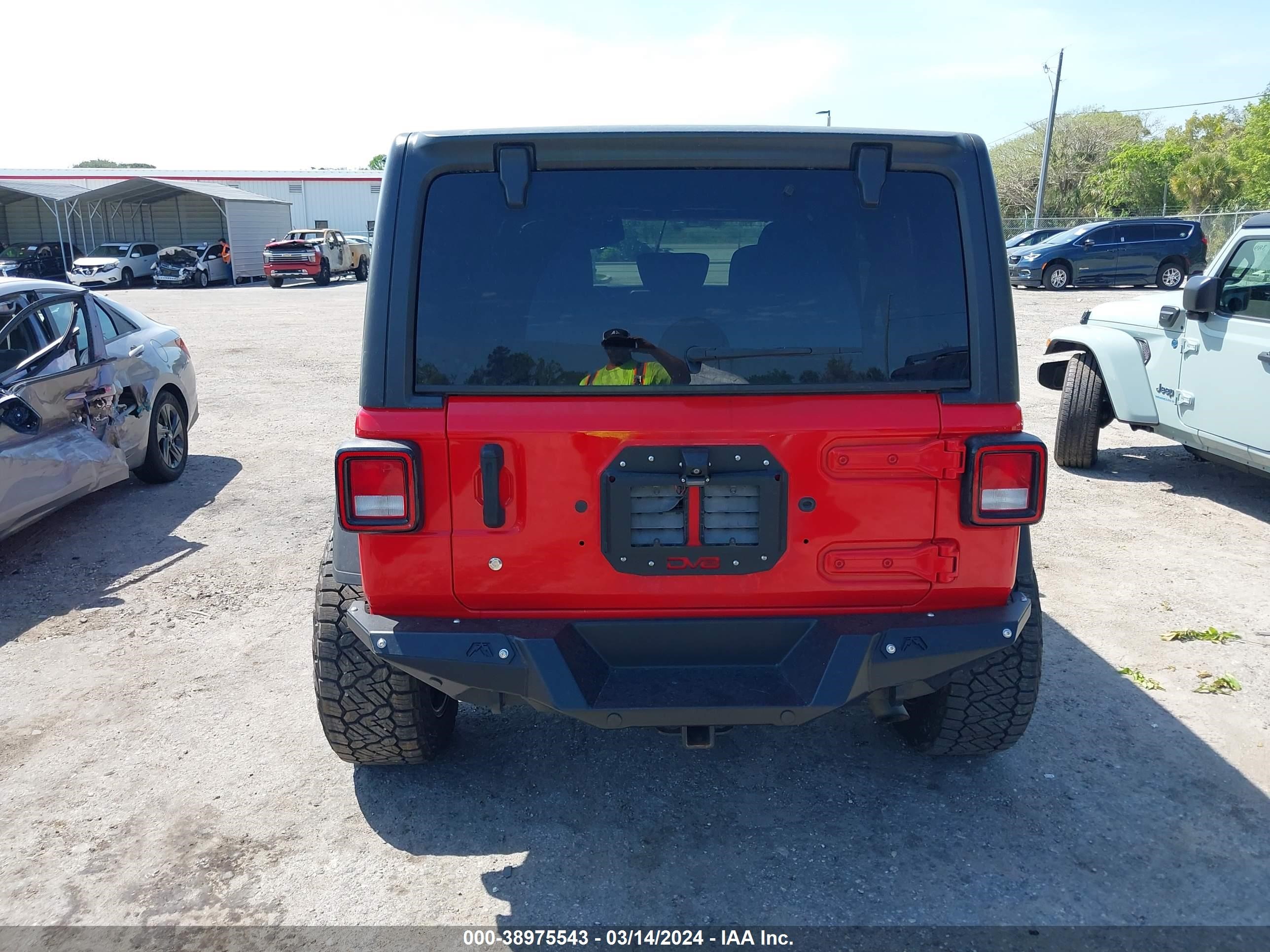 2019 Jeep Wrangler Unlimited Sport S 4X4 vin: 1C4HJXDG6KW598563