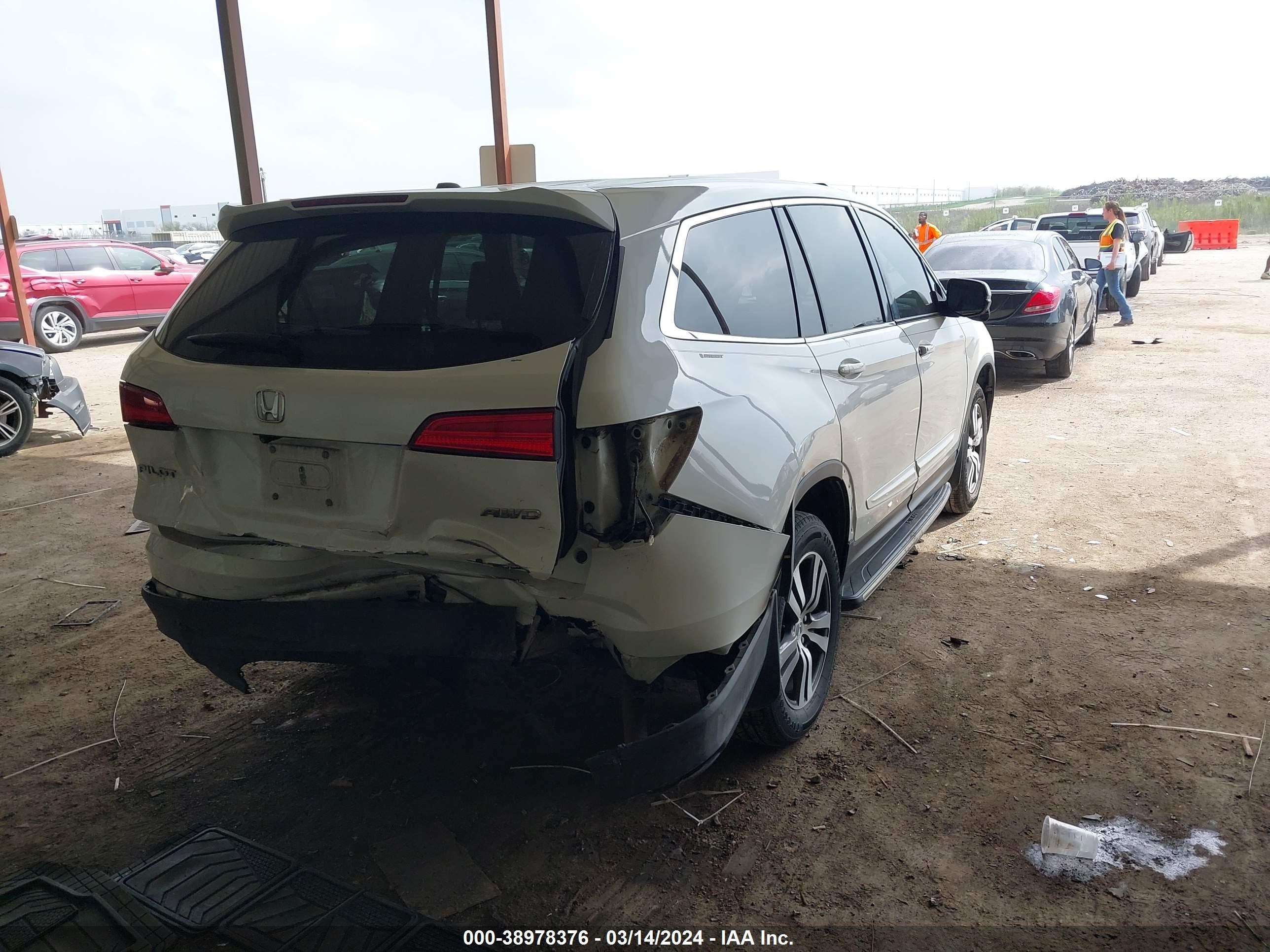 2016 Honda Pilot Ex-L vin: 5FNYF6H79GB120302