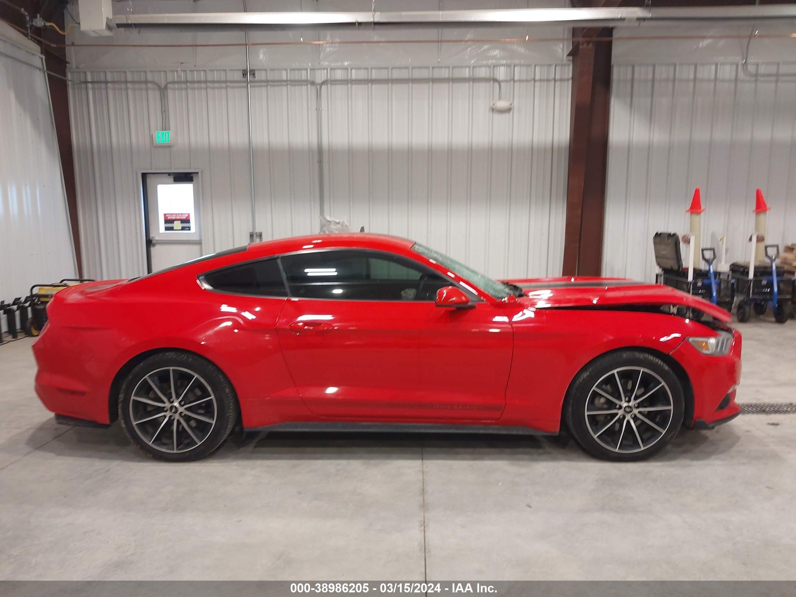 2015 Ford Mustang Ecoboost vin: 1FA6P8TH8F5319945