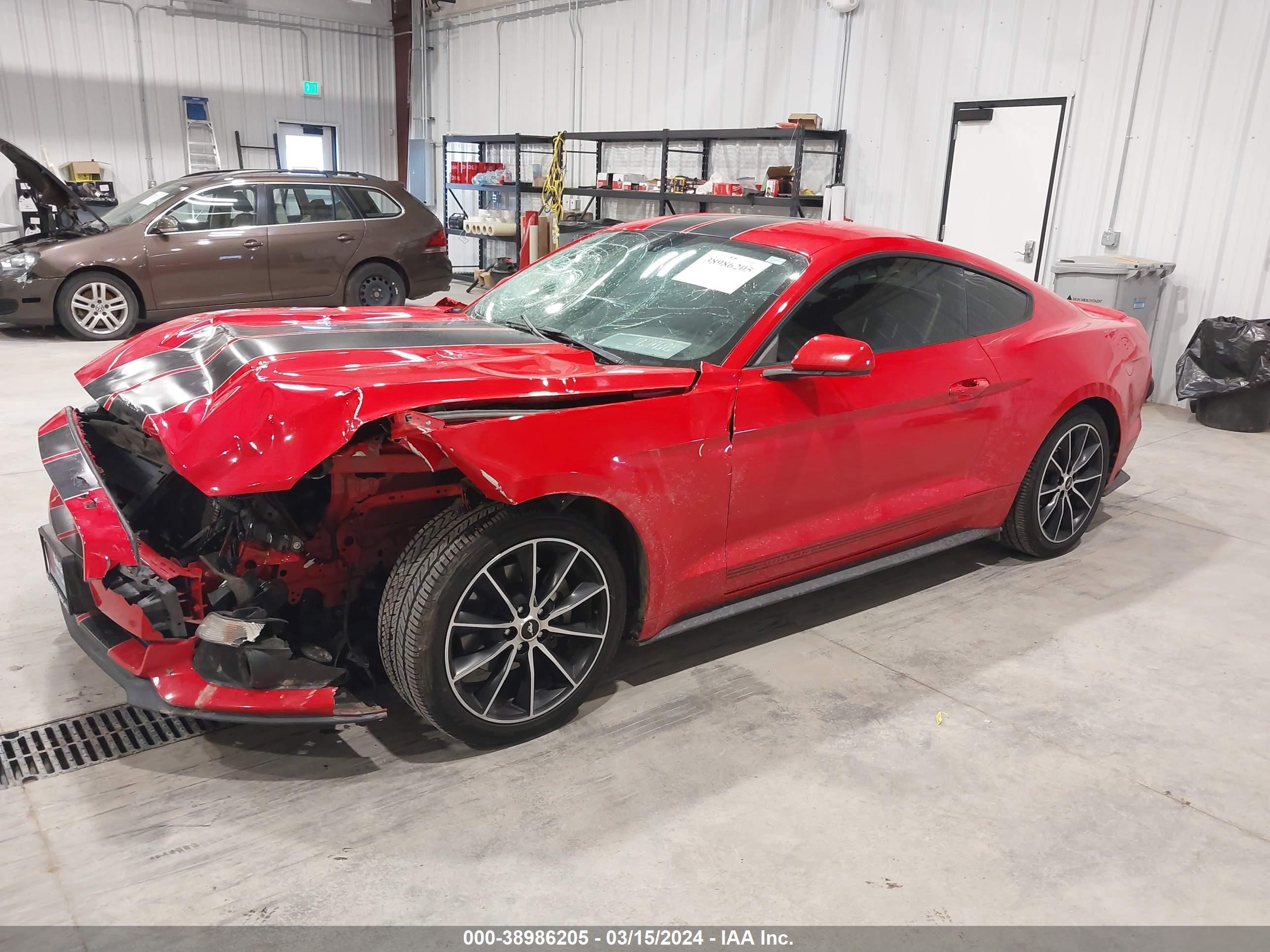 2015 Ford Mustang Ecoboost vin: 1FA6P8TH8F5319945