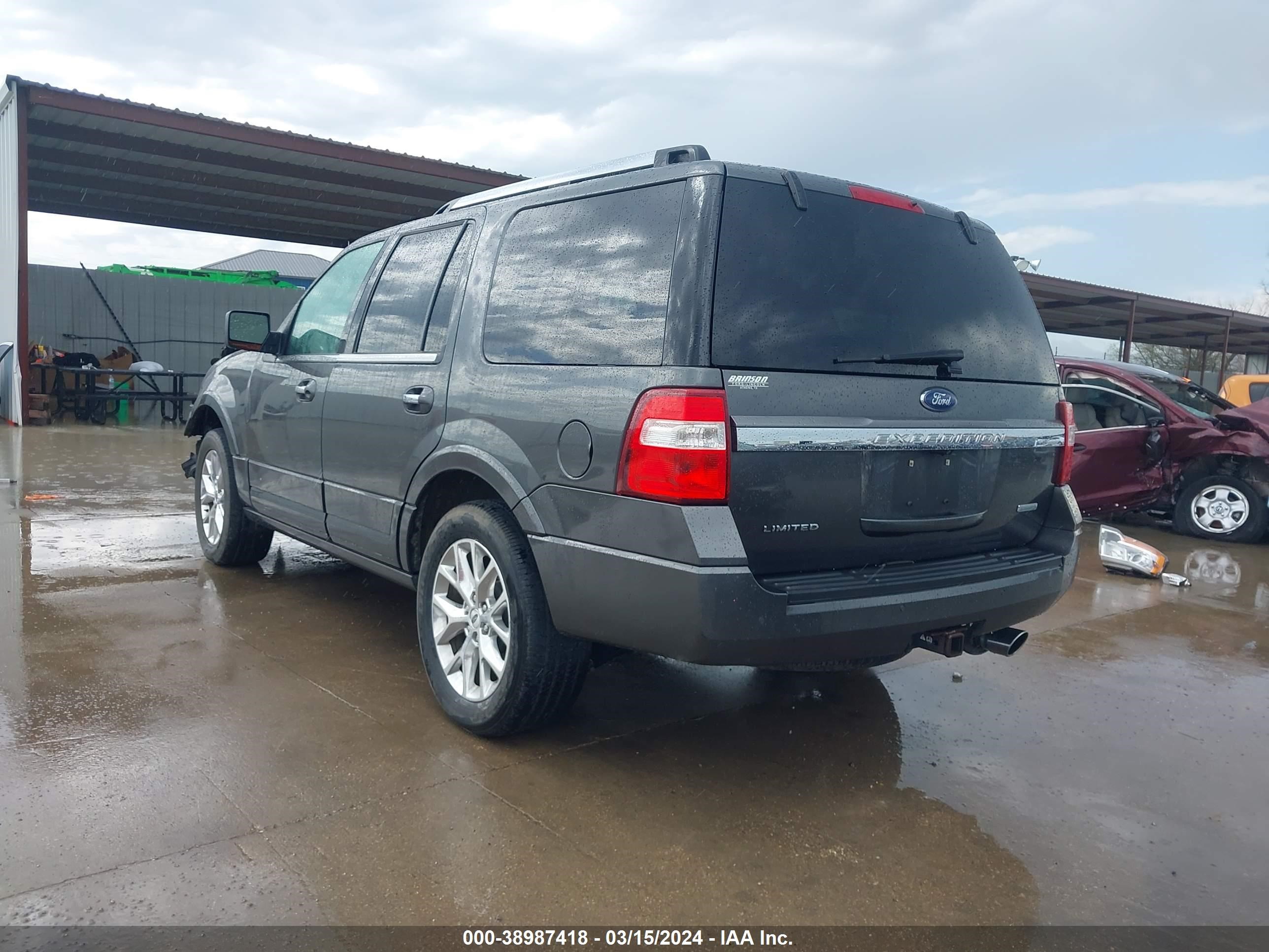 2017 Ford Expedition Limited vin: 1FMJU1KT5HEA44432