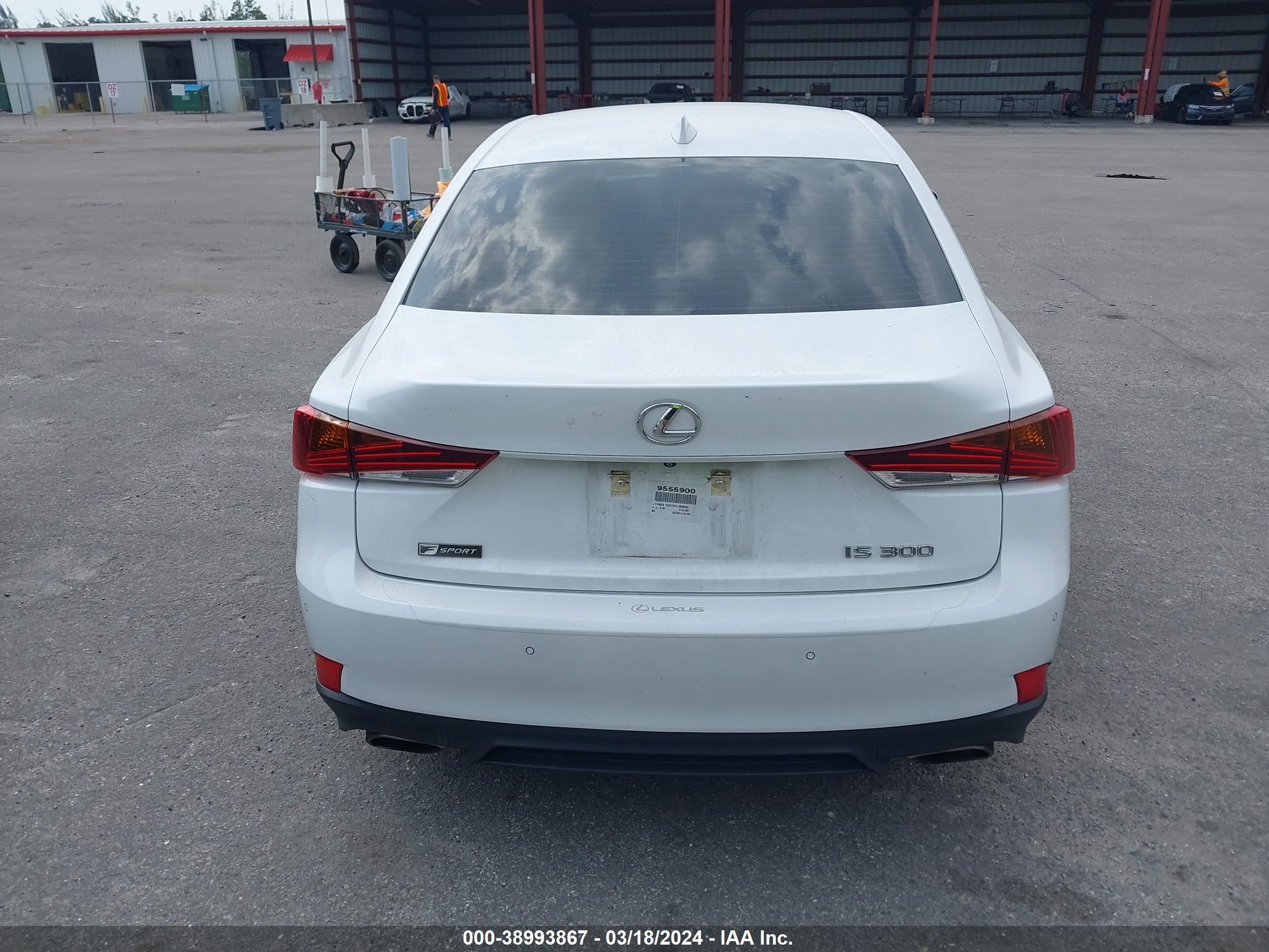 2019 Lexus Is 300 vin: JTHBA1D27K5100639