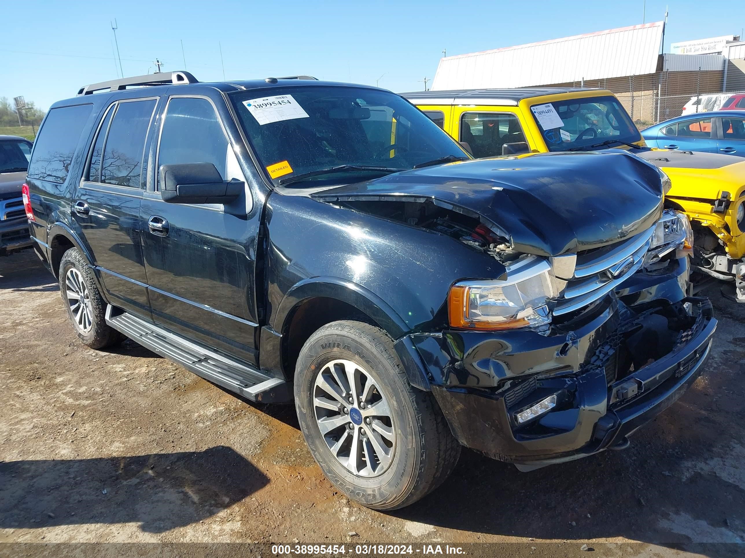 2017 Ford Expedition Xlt vin: 1FMJU1JT8HEA55961