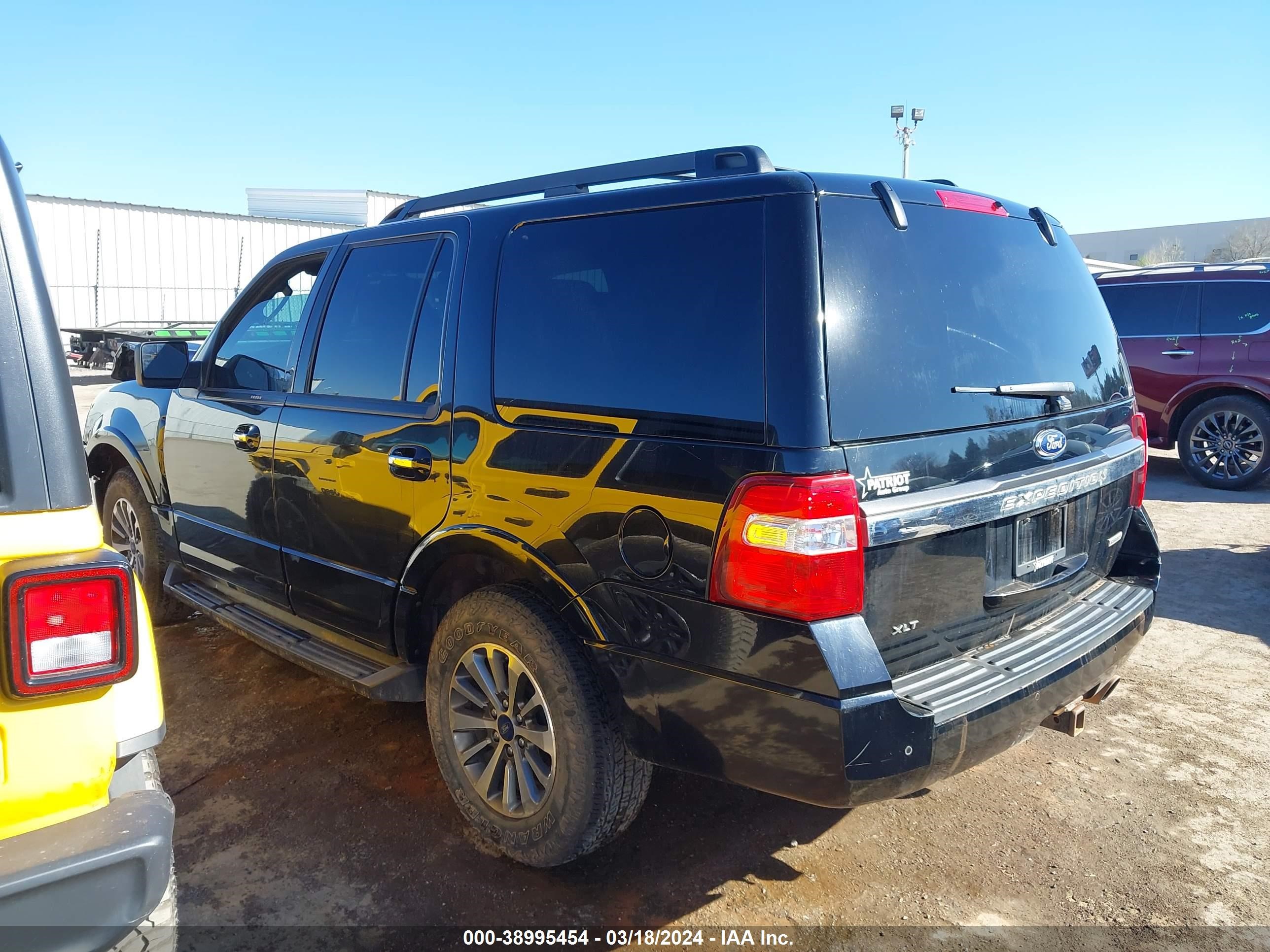 2017 Ford Expedition Xlt vin: 1FMJU1JT8HEA55961