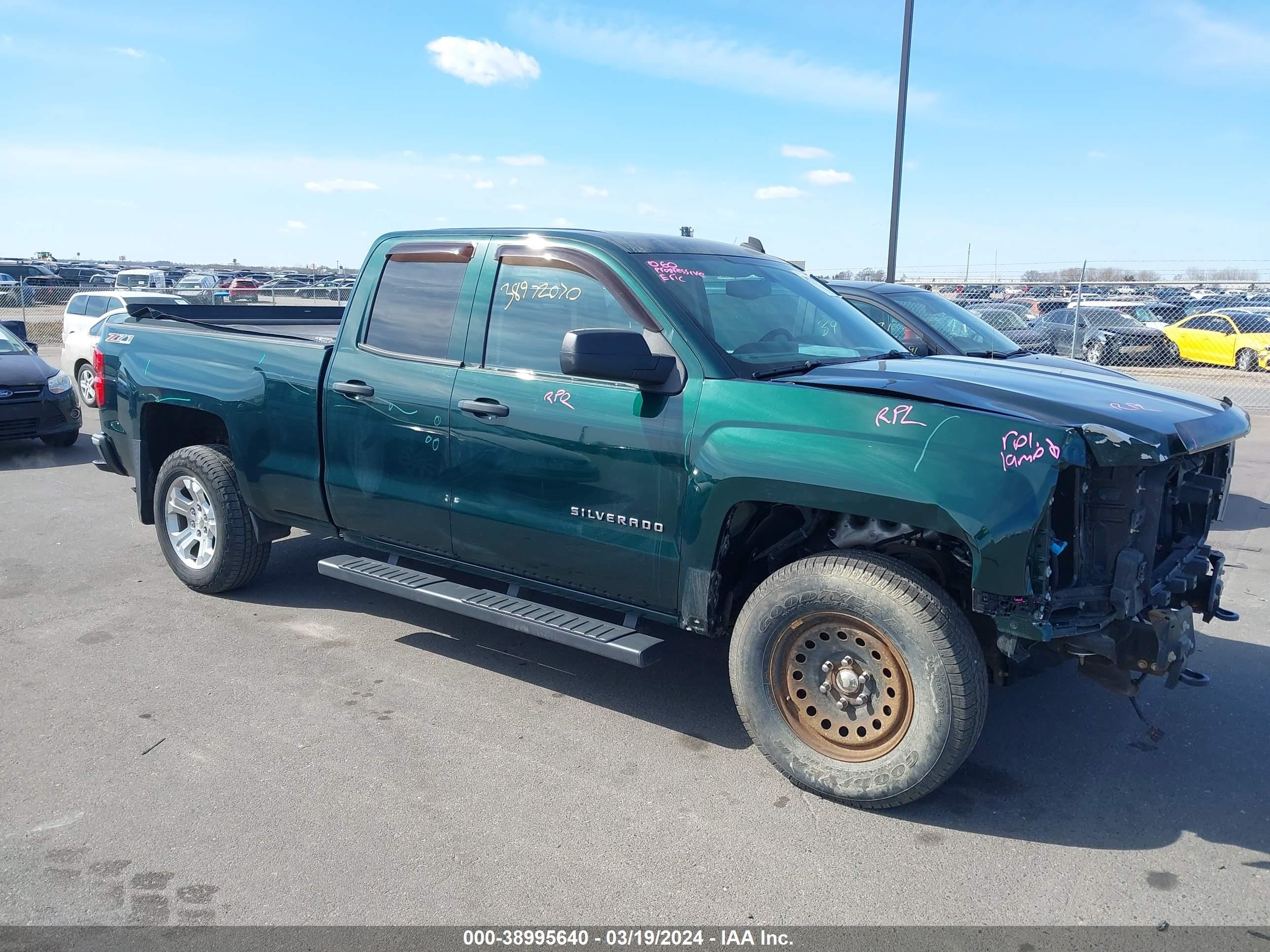 2014 Chevrolet Silverado 1500 2Lt vin: 1GCVKREC9EZ323215