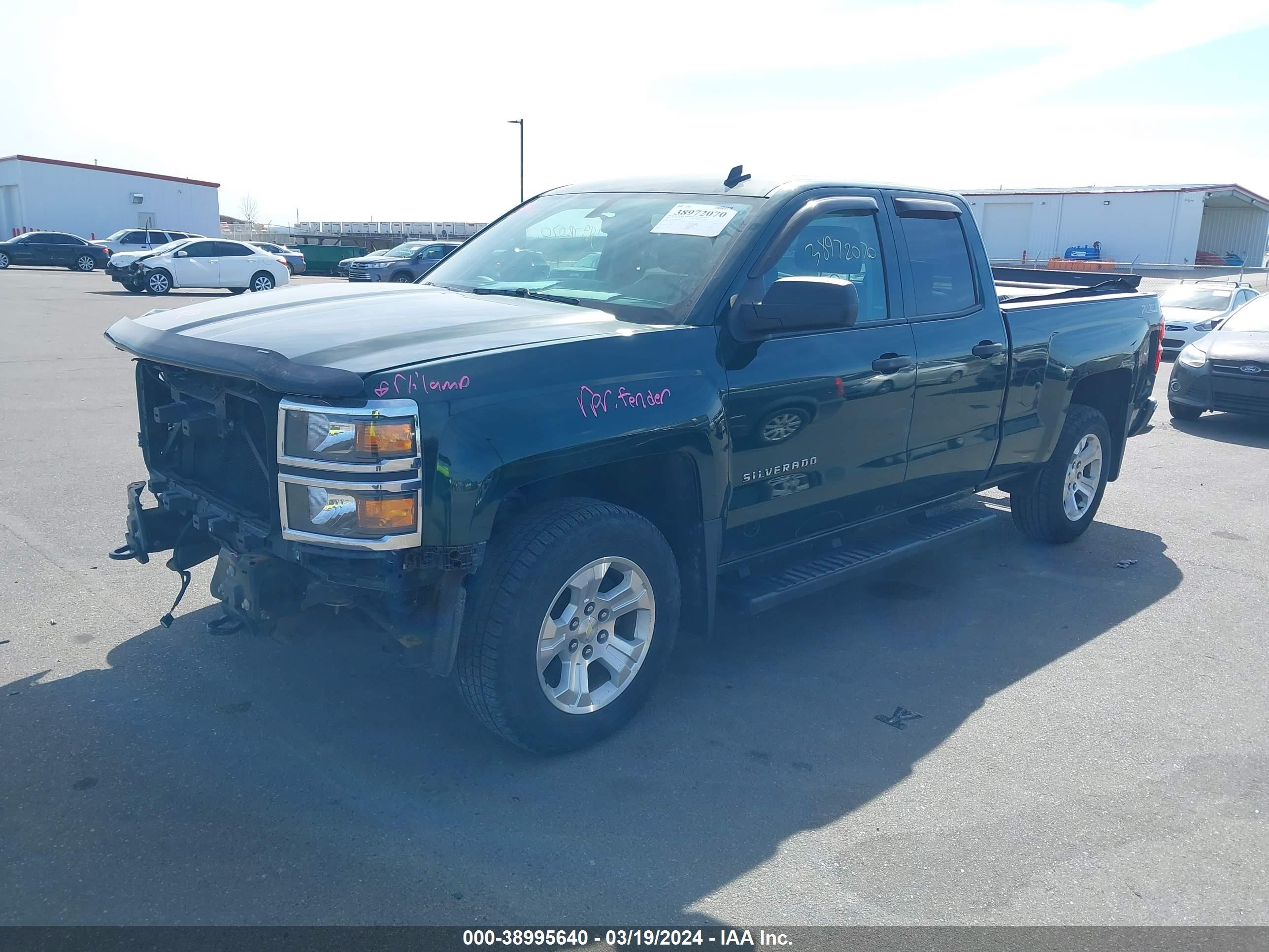 2014 Chevrolet Silverado 1500 2Lt vin: 1GCVKREC9EZ323215