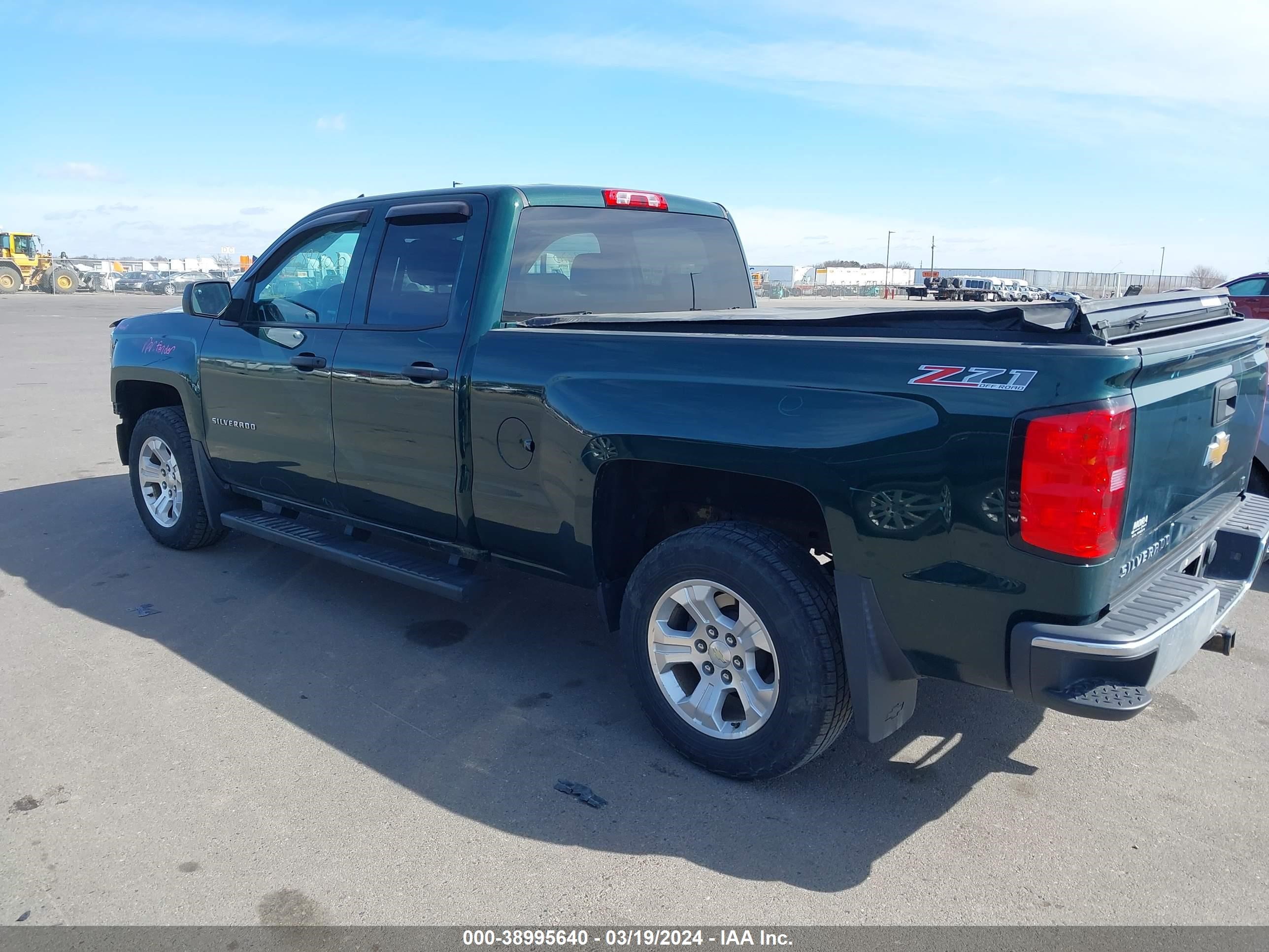 2014 Chevrolet Silverado 1500 2Lt vin: 1GCVKREC9EZ323215