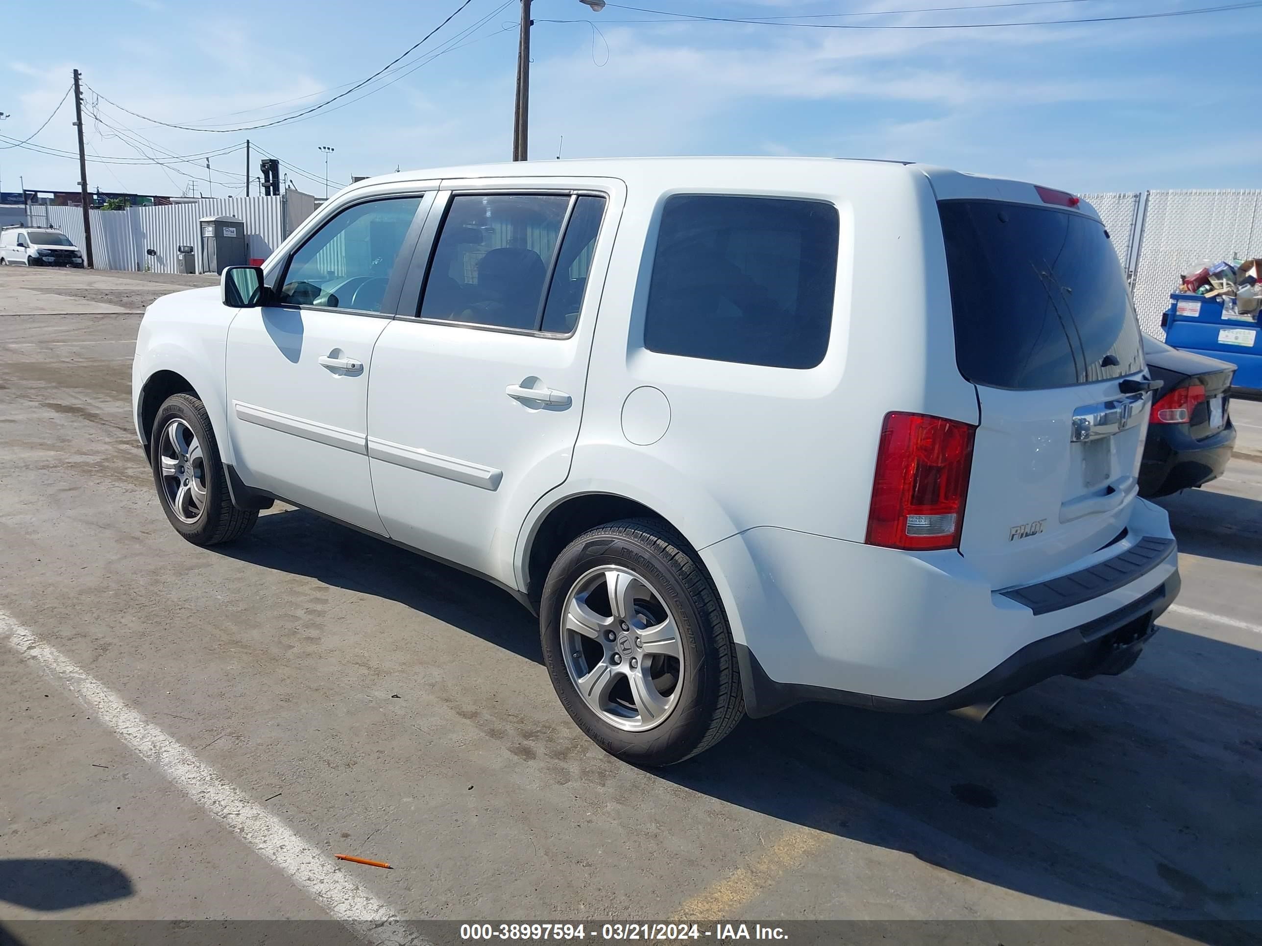 2015 Honda Pilot Ex-L vin: 5FNYF3H58FB012779