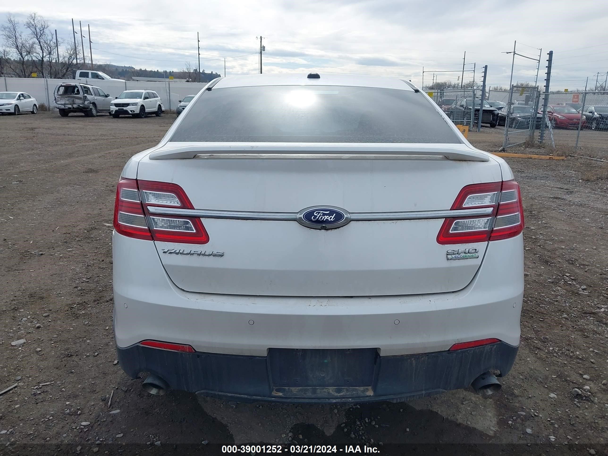 2015 Ford Taurus Sho vin: 1FAHP2KT4FG107141